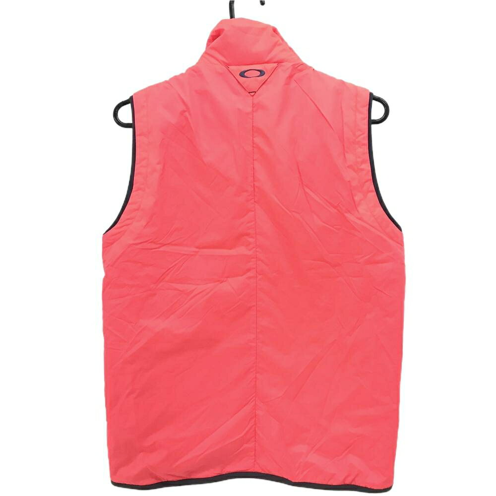 【美品】オークリー 中綿ベスト 蛍光レッド×黒 ロゴ刺しゅう メンズ M ゴルフウェア Oakley