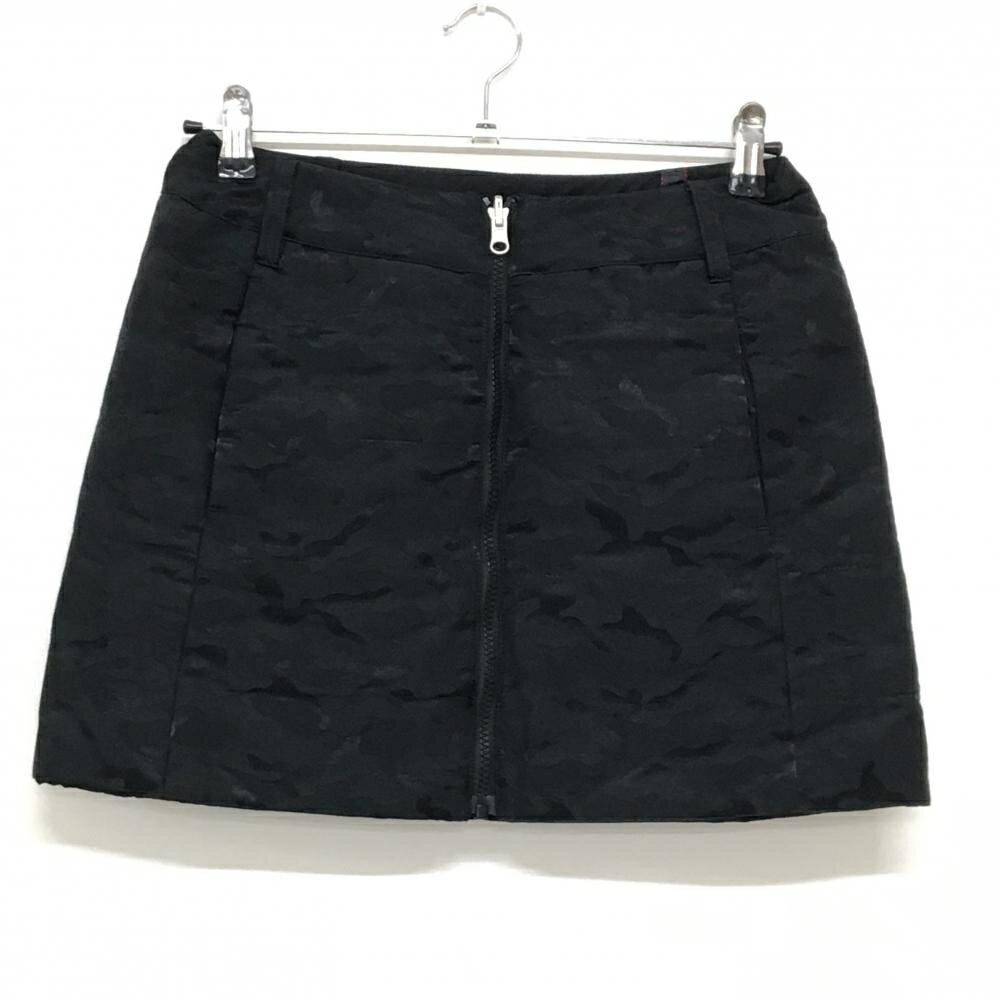 【超美品】ブリーフィング 中綿リバーシブルスカート 黒 カモフラ柄地模様 迷彩 片面無地 レディース ...