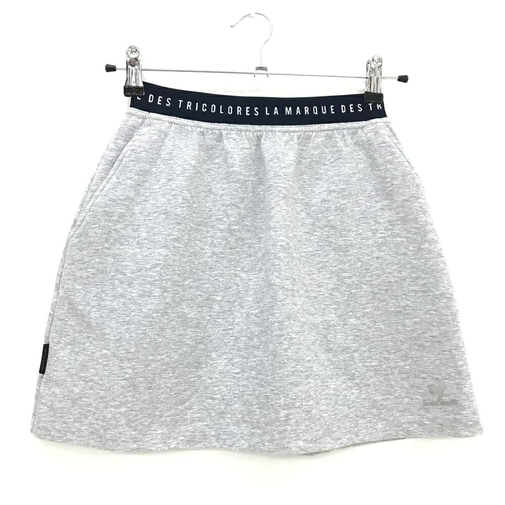 商品説明 ブランド le coq sportif アイテム スカート 表記サイズ M ※海外サイズの場合もございます。必ず実寸サイズをご確認ください。 実寸サイズ 　ウエスト：約27.5cm　スカート丈：約39cm ※実寸サイズの採寸方法については、こちらをご覧ください。 ★実寸サイズは平台に平置きして外寸を測定しており、商品によっては若干の誤差が生じます。数cmの誤差は予めご了承くださいませ。 特徴・仕様 適応時期 春 ・ 夏 ・ 秋 商品ランク A コメント 裾毛羽立ち少 商品ランク（ゴルフウェア） N 新品（タグ付き) S 新品未使用品（タグなし） A+ 使用感や汚れ等がない、または目立たない綺麗な中古品 A 使用感や汚れ等が少ない美品や良品 B+ 使用感や中小の汚れ等がある一般的な中古品 B 使用感や大中の汚れ等がある一般的な中古品 C 使用感や大中の汚れ、小さな穴等がある中古品 商品ランク（ゴルフシューズ） N 新品（タグ付き) S 新品未使用品（タグなし） A+ しわや汚れ等がない、または少ない綺麗な中古品 A しわや小さな汚れはあるが、使用感が少ない美品や良品 B+ しわや中小の汚れ、使用感がある一般的な中古品 B しわや大中の汚れ、使用感がある一般的な中古品 C しわや大中の汚れ、使用感がある中古品 D しわや大きな汚れ、使用感がある中古品 &nbsp;★A+～CランクはUSED品となりますので、神経質な方はご入札をお控えください。 &nbsp;★Nランクは新品商品ですが、一部保管時による汚れ等があります。商品説明や写真で必ずご確認ください。　