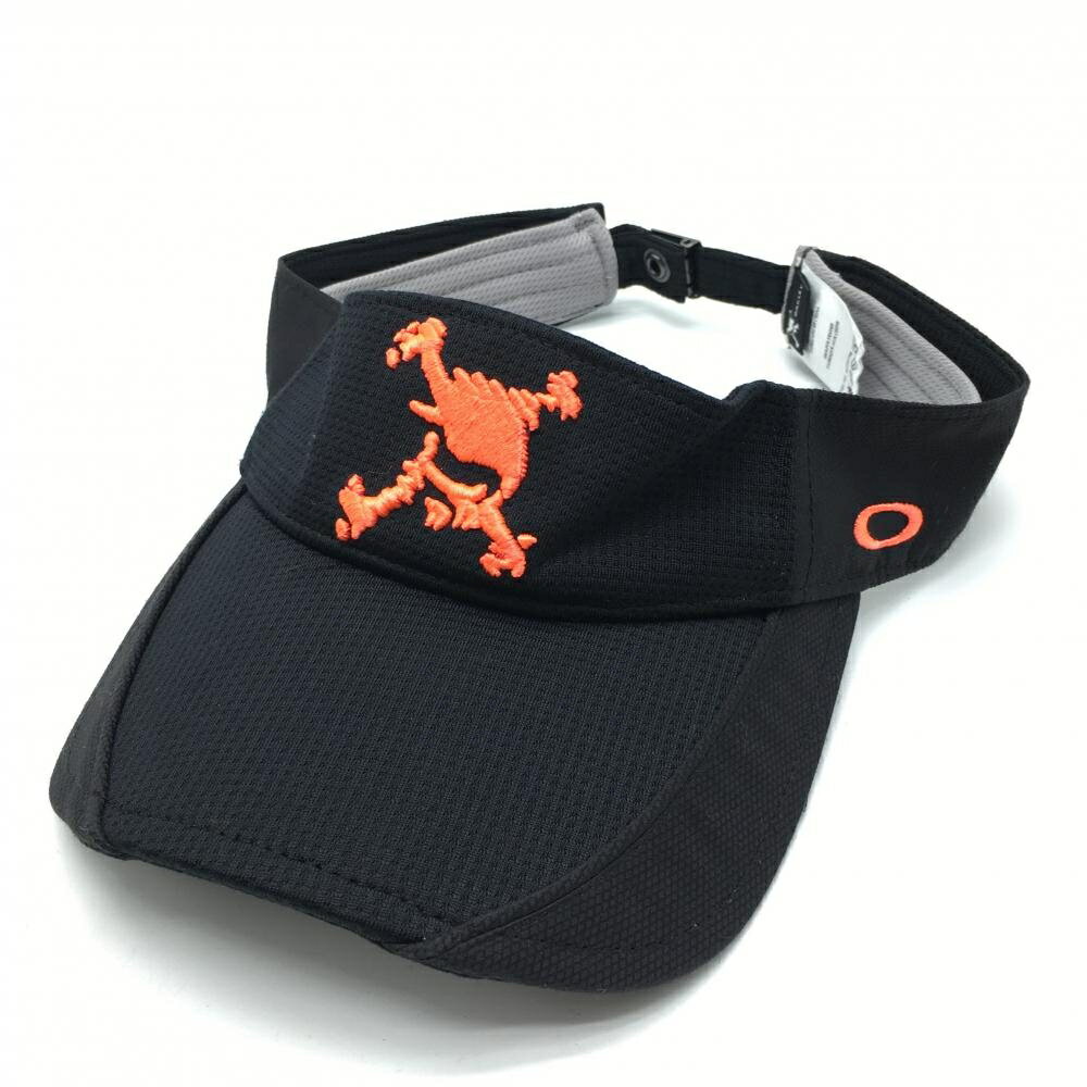 商品説明 ブランド Oakley アイテム サンバイザー 表記サイズ ※海外サイズの場合もございます。必ず実寸サイズをご確認ください。 実寸サイズ 　つば：約7cm ※実寸サイズの採寸方法については、こちらをご覧ください。 ★実寸サイズは平台に平置きして外寸を測定しており、商品によっては若干の誤差が生じます。数cmの誤差は予めご了承くださいませ。 特徴・仕様 付属品 商品ランク A コメント 型崩れ少、後ろ毛羽立ち少 商品ランク（ゴルフウェア） N 新品（タグ付き) S 新品未使用品（タグなし） A+ 使用感や汚れ等がない、または目立たない綺麗な中古品 A 使用感や汚れ等が少ない美品や良品 B+ 使用感や中小の汚れ等がある一般的な中古品 B 使用感や大中の汚れ等がある一般的な中古品 C 使用感や大中の汚れ、小さな穴等がある中古品 商品ランク（ゴルフシューズ） N 新品（タグ付き) S 新品未使用品（タグなし） A+ しわや汚れ等がない、または少ない綺麗な中古品 A しわや小さな汚れはあるが、使用感が少ない美品や良品 B+ しわや中小の汚れ、使用感がある一般的な中古品 B しわや大中の汚れ、使用感がある一般的な中古品 C しわや大中の汚れ、使用感がある中古品 D しわや大きな汚れ、使用感がある中古品 &nbsp;★A+～CランクはUSED品となりますので、神経質な方はご入札をお控えください。 &nbsp;★Nランクは新品商品ですが、一部保管時による汚れ等があります。商品説明や写真で必ずご確認ください。　