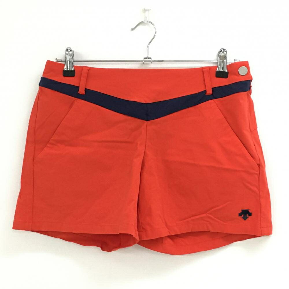 商品説明 ブランド DESCENTE アイテム ショートパンツ 表記サイズ 67/L ※海外サイズの場合もございます。必ず実寸サイズをご確認ください。 実寸サイズ 　ウエスト：約38.5cm　股上：約21.5cm　股下：約12cm　もも幅：約28cm　裾幅：約28.5cm ※実寸サイズの採寸方法については、こちらをご覧ください。 ★実寸サイズは平台に平置きして外寸を測定しており、商品によっては若干の誤差が生じます。数cmの誤差は予めご了承くださいませ。 特徴・仕様 適応時期 春 ・ 秋 商品ランク A+ コメント 商品ランク（ゴルフウェア） N 新品（タグ付き) S 新品未使用品（タグなし） A+ 使用感や汚れ等がない、または目立たない綺麗な中古品 A 使用感や汚れ等が少ない美品や良品 B+ 使用感や中小の汚れ等がある一般的な中古品 B 使用感や大中の汚れ等がある一般的な中古品 C 使用感や大中の汚れ、小さな穴等がある中古品 商品ランク（ゴルフシューズ） N 新品（タグ付き) S 新品未使用品（タグなし） A+ しわや汚れ等がない、または少ない綺麗な中古品 A しわや小さな汚れはあるが、使用感が少ない美品や良品 B+ しわや中小の汚れ、使用感がある一般的な中古品 B しわや大中の汚れ、使用感がある一般的な中古品 C しわや大中の汚れ、使用感がある中古品 D しわや大きな汚れ、使用感がある中古品 &nbsp;★A+～CランクはUSED品となりますので、神経質な方はご入札をお控えください。 &nbsp;★Nランクは新品商品ですが、一部保管時による汚れ等があります。商品説明や写真で必ずご確認ください。　