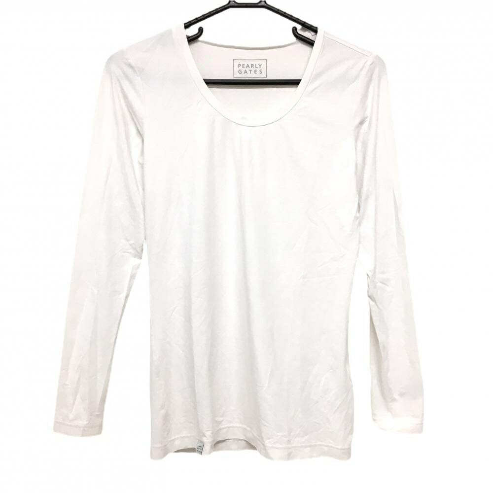 商品説明 ブランド PEARLY GATES アイテム インナーシャツ 表記サイズ 2 ※海外サイズの場合もございます。必ず実寸サイズをご確認ください。 実寸サイズ 　身幅：約42cm　袖丈：約58cm　肩幅：約35.5cm　着丈：約63.5cm ※実寸サイズの採寸方法については、こちらをご覧ください。 ★実寸サイズは平台に平置きして外寸を測定しており、商品によっては若干の誤差が生じます。数cmの誤差は予めご了承くださいませ。 特徴・仕様 適応時期 通年 商品ランク A コメント 商品ランク（ゴルフウェア） N 新品（タグ付き) S 新品未使用品（タグなし） A+ 使用感や汚れ等がない、または目立たない綺麗な中古品 A 使用感や汚れ等が少ない美品や良品 B+ 使用感や中小の汚れ等がある一般的な中古品 B 使用感や大中の汚れ等がある一般的な中古品 C 使用感や大中の汚れ、小さな穴等がある中古品 商品ランク（ゴルフシューズ） N 新品（タグ付き) S 新品未使用品（タグなし） A+ しわや汚れ等がない、または少ない綺麗な中古品 A しわや小さな汚れはあるが、使用感が少ない美品や良品 B+ しわや中小の汚れ、使用感がある一般的な中古品 B しわや大中の汚れ、使用感がある一般的な中古品 C しわや大中の汚れ、使用感がある中古品 D しわや大きな汚れ、使用感がある中古品 &nbsp;★A+～CランクはUSED品となりますので、神経質な方はご入札をお控えください。 &nbsp;★Nランクは新品商品ですが、一部保管時による汚れ等があります。商品説明や写真で必ずご確認ください。　