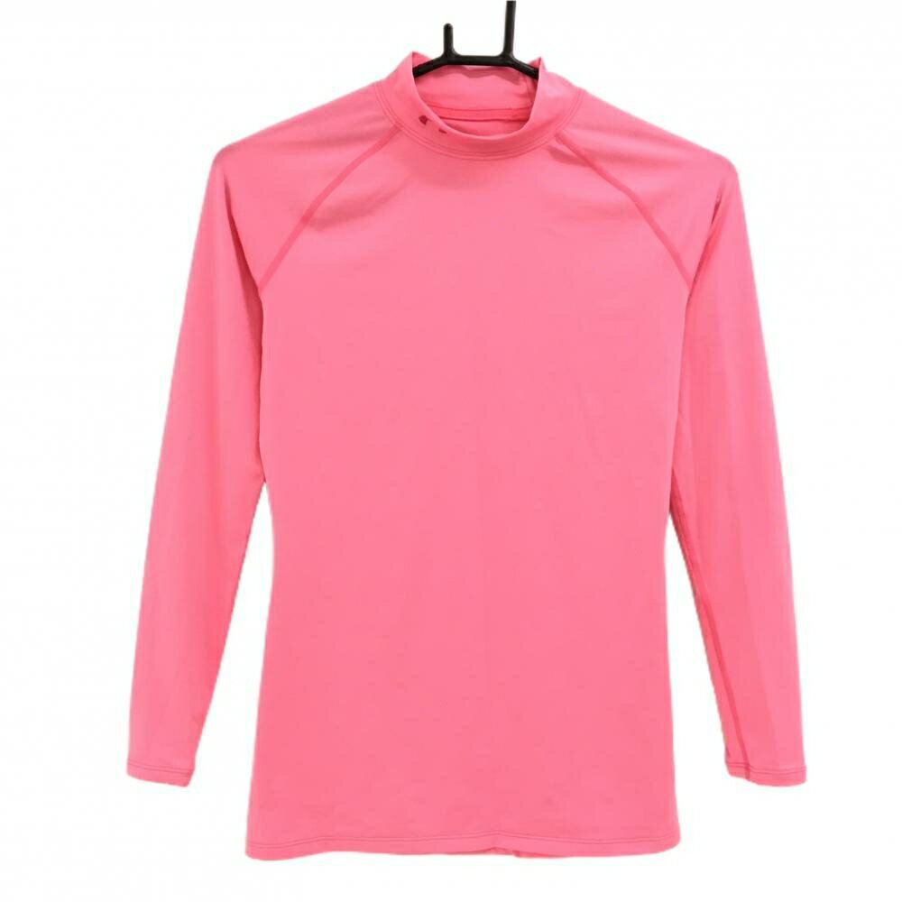 商品説明 ブランド UNDER ARMOUR アイテム ハイネックインナーシャツ 表記サイズ MD ※海外サイズの場合もございます。必ず実寸サイズをご確認ください。 実寸サイズ 　ゆき丈：約70cm　身幅：約39.5cm　着丈：約60.5cm ※実寸サイズの採寸方法については、こちらをご覧ください。 ★実寸サイズは平台に平置きして外寸を測定しており、商品によっては若干の誤差が生じます。数cmの誤差は予めご了承くださいませ。 特徴・仕様 適応時期 秋 ・ 冬 商品ランク A コメント 袖口汚れ 商品ランク（ゴルフウェア） N 新品（タグ付き) S 新品未使用品（タグなし） A+ 使用感や汚れ等がない、または目立たない綺麗な中古品 A 使用感や汚れ等が少ない美品や良品 B+ 使用感や中小の汚れ等がある一般的な中古品 B 使用感や大中の汚れ等がある一般的な中古品 C 使用感や大中の汚れ、小さな穴等がある中古品 商品ランク（ゴルフシューズ） N 新品（タグ付き) S 新品未使用品（タグなし） A+ しわや汚れ等がない、または少ない綺麗な中古品 A しわや小さな汚れはあるが、使用感が少ない美品や良品 B+ しわや中小の汚れ、使用感がある一般的な中古品 B しわや大中の汚れ、使用感がある一般的な中古品 C しわや大中の汚れ、使用感がある中古品 D しわや大きな汚れ、使用感がある中古品 &nbsp;★A+～CランクはUSED品となりますので、神経質な方はご入札をお控えください。 &nbsp;★Nランクは新品商品ですが、一部保管時による汚れ等があります。商品説明や写真で必ずご確認ください。　