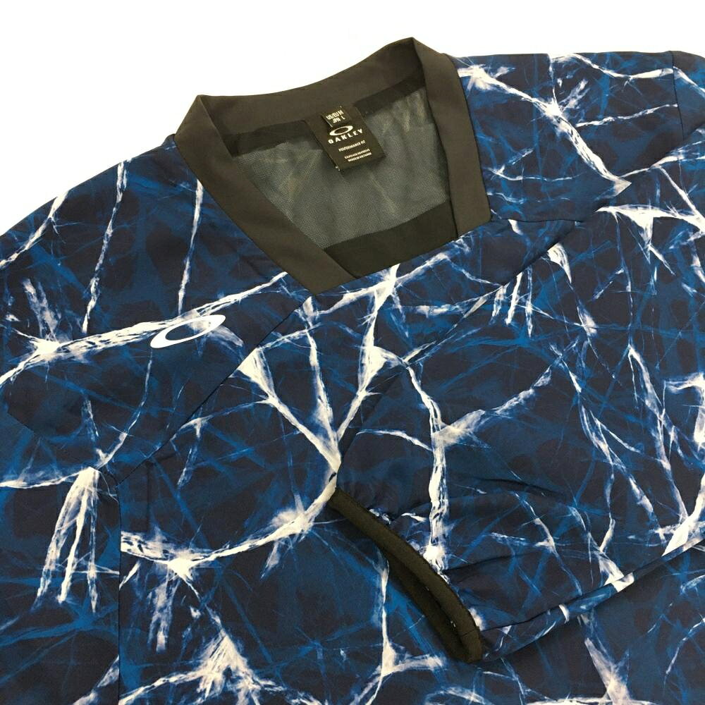 【超美品】オークリー スニード ネイビー×白 総柄 裏地メッシュ 後ろビッグプリン...