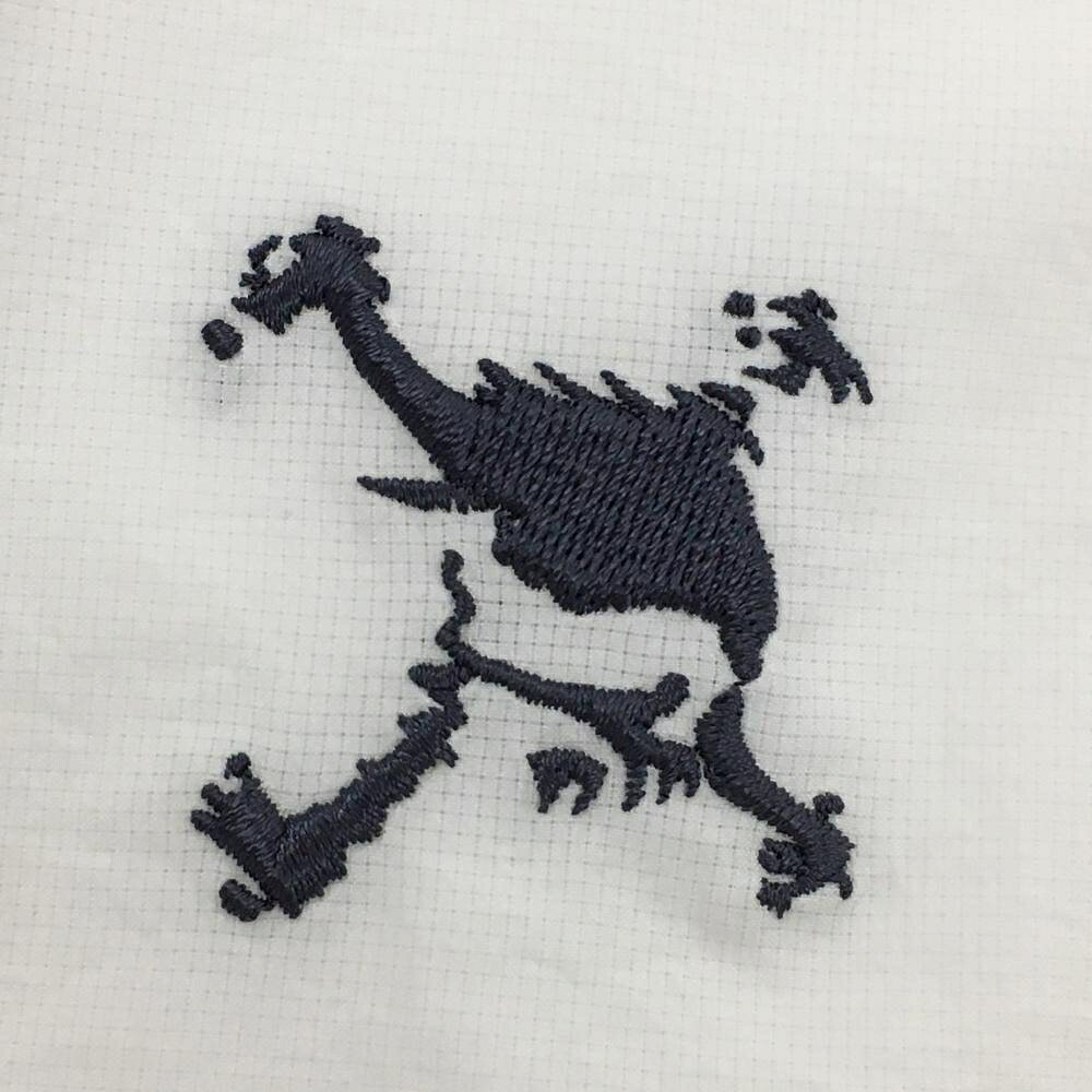 【美品】オークリー ジャケット 白×ネイビー スカル刺しゅう 薄手 メンズ XL ゴル...