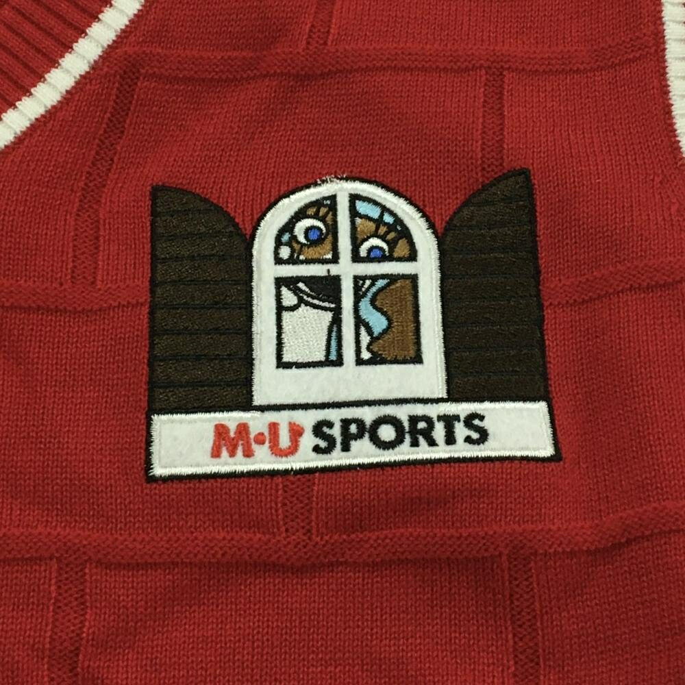 【当店ポイント10倍！楽天スーパーセール期間限定】【美品】MUスポーツ ニットベスト レッド×白 地模様 胸元刺しゅう Vネック ウール混 レディース 44(XL) ゴルフウェア M・U SPORTS 3