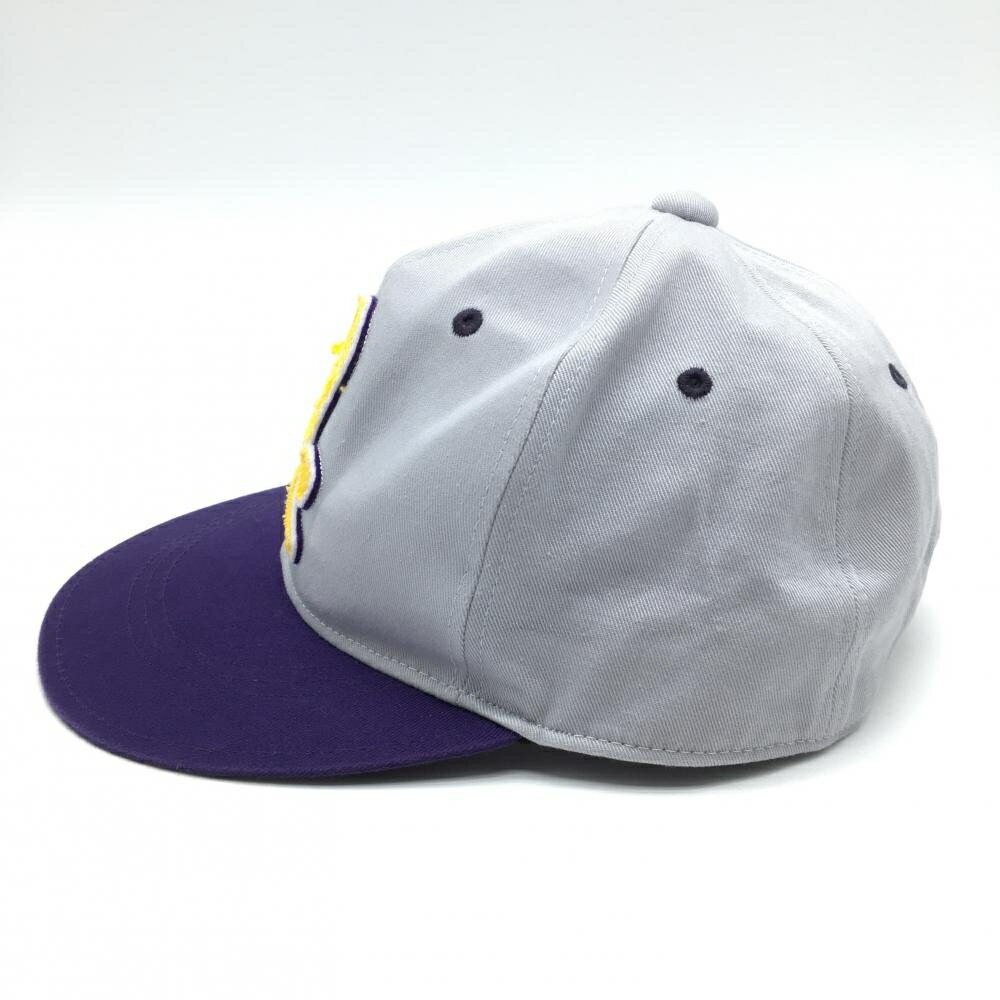 【超美品】マークアンドロナ フラットキャップ グレー×パープル 立体スカル FREE ゴルフウェア MARK＆LONA