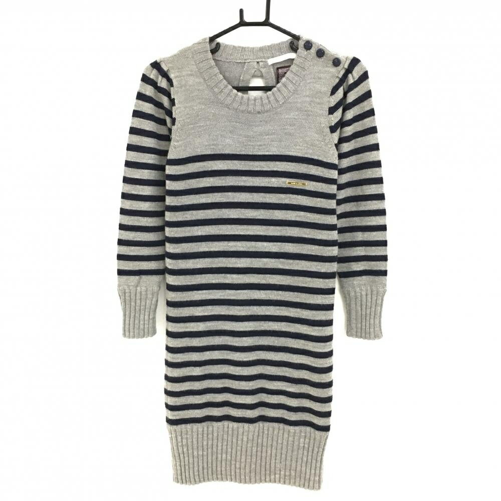 商品説明 ブランド MARK＆LONA アイテム ニットワンピース 表記サイズ S ※海外サイズの場合もございます。必ず実寸サイズをご確認ください。 実寸サイズ 　身幅：約40cm　袖丈：約54cm　肩幅：約38cm　着丈：約83.5cm ※実寸サイズの採寸方法については、こちらをご覧ください。 ★実寸サイズは平台に平置きして外寸を測定しており、商品によっては若干の誤差が生じます。数cmの誤差は予めご了承くださいませ。 特徴・仕様 適応時期 秋 ・ 冬 商品ランク B+ コメント 毛羽立ち、袖口汚れ、襟・裾糸引き 商品ランク（ゴルフウェア） N 新品（タグ付き) S 新品未使用品（タグなし） A+ 使用感や汚れ等がない、または目立たない綺麗な中古品 A 使用感や汚れ等が少ない美品や良品 B+ 使用感や中小の汚れ等がある一般的な中古品 B 使用感や大中の汚れ等がある一般的な中古品 C 使用感や大中の汚れ、小さな穴等がある中古品 商品ランク（ゴルフシューズ） N 新品（タグ付き) S 新品未使用品（タグなし） A+ しわや汚れ等がない、または少ない綺麗な中古品 A しわや小さな汚れはあるが、使用感が少ない美品や良品 B+ しわや中小の汚れ、使用感がある一般的な中古品 B しわや大中の汚れ、使用感がある一般的な中古品 C しわや大中の汚れ、使用感がある中古品 D しわや大きな汚れ、使用感がある中古品 &nbsp;★A+～CランクはUSED品となりますので、神経質な方はご入札をお控えください。 &nbsp;★Nランクは新品商品ですが、一部保管時による汚れ等があります。商品説明や写真で必ずご確認ください。　