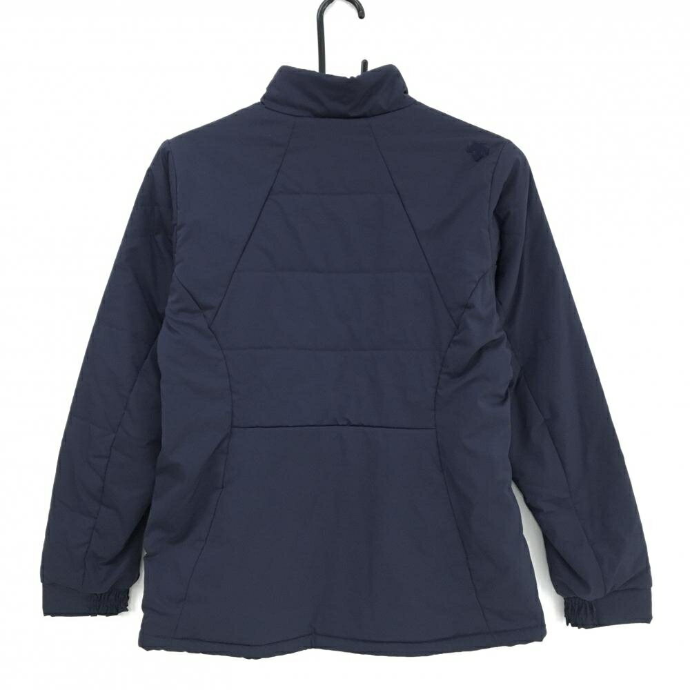 【美品】スリクソンバイデサント 中綿ジャケット ネイビー 裏微起毛 ロゴ刺しゅう レディース M ゴルフウェア SRIXON