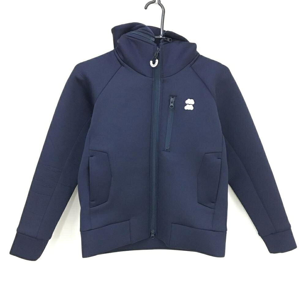 商品説明 ブランド muta アイテム ジップパーカー 表記サイズ 0 ※海外サイズの場合もございます。必ず実寸サイズをご確認ください。 実寸サイズ 　ゆき丈：約73cm　身幅：約47.5cm　着丈：約54.5cm ※実寸サイズの採寸方法については、こちらをご覧ください。 ★実寸サイズは平台に平置きして外寸を測定しており、商品によっては若干の誤差が生じます。数cmの誤差は予めご了承くださいませ。 特徴・仕様 適応時期 春 ・ 秋 商品ランク B+ コメント 所々しわ・引っ掛かり、フード毛羽立ち 商品ランク（ゴルフウェア） N 新品（タグ付き) S 新品未使用品（タグなし） A+ 使用感や汚れ等がない、または目立たない綺麗な中古品 A 使用感や汚れ等が少ない美品や良品 B+ 使用感や中小の汚れ等がある一般的な中古品 B 使用感や大中の汚れ等がある一般的な中古品 C 使用感や大中の汚れ、小さな穴等がある中古品 商品ランク（ゴルフシューズ） N 新品（タグ付き) S 新品未使用品（タグなし） A+ しわや汚れ等がない、または少ない綺麗な中古品 A しわや小さな汚れはあるが、使用感が少ない美品や良品 B+ しわや中小の汚れ、使用感がある一般的な中古品 B しわや大中の汚れ、使用感がある一般的な中古品 C しわや大中の汚れ、使用感がある中古品 D しわや大きな汚れ、使用感がある中古品 &nbsp;★A+～CランクはUSED品となりますので、神経質な方はご入札をお控えください。 &nbsp;★Nランクは新品商品ですが、一部保管時による汚れ等があります。商品説明や写真で必ずご確認ください。　