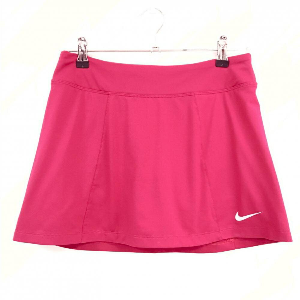商品説明 ブランド NIKE アイテム スカート 表記サイズ S ※海外サイズの場合もございます。必ず実寸サイズをご確認ください。 実寸サイズ 　ウエスト：約35cm　スカート丈：約32cm ※実寸サイズの採寸方法については、こちらをご覧ください。 ★実寸サイズは平台に平置きして外寸を測定しており、商品によっては若干の誤差が生じます。数cmの誤差は予めご了承くださいませ。 特徴・仕様 適応時期 春 ・ 夏 ・ 秋 商品ランク A+ コメント 内側裾汚れ 商品ランク（ゴルフウェア） N 新品（タグ付き) S 新品未使用品（タグなし） A+ 使用感や汚れ等がない、または目立たない綺麗な中古品 A 使用感や汚れ等が少ない美品や良品 B+ 使用感や中小の汚れ等がある一般的な中古品 B 使用感や大中の汚れ等がある一般的な中古品 C 使用感や大中の汚れ、小さな穴等がある中古品 商品ランク（ゴルフシューズ） N 新品（タグ付き) S 新品未使用品（タグなし） A+ しわや汚れ等がない、または少ない綺麗な中古品 A しわや小さな汚れはあるが、使用感が少ない美品や良品 B+ しわや中小の汚れ、使用感がある一般的な中古品 B しわや大中の汚れ、使用感がある一般的な中古品 C しわや大中の汚れ、使用感がある中古品 D しわや大きな汚れ、使用感がある中古品 &nbsp;★A+～CランクはUSED品となりますので、神経質な方はご入札をお控えください。 &nbsp;★Nランクは新品商品ですが、一部保管時による汚れ等があります。商品説明や写真で必ずご確認ください。　