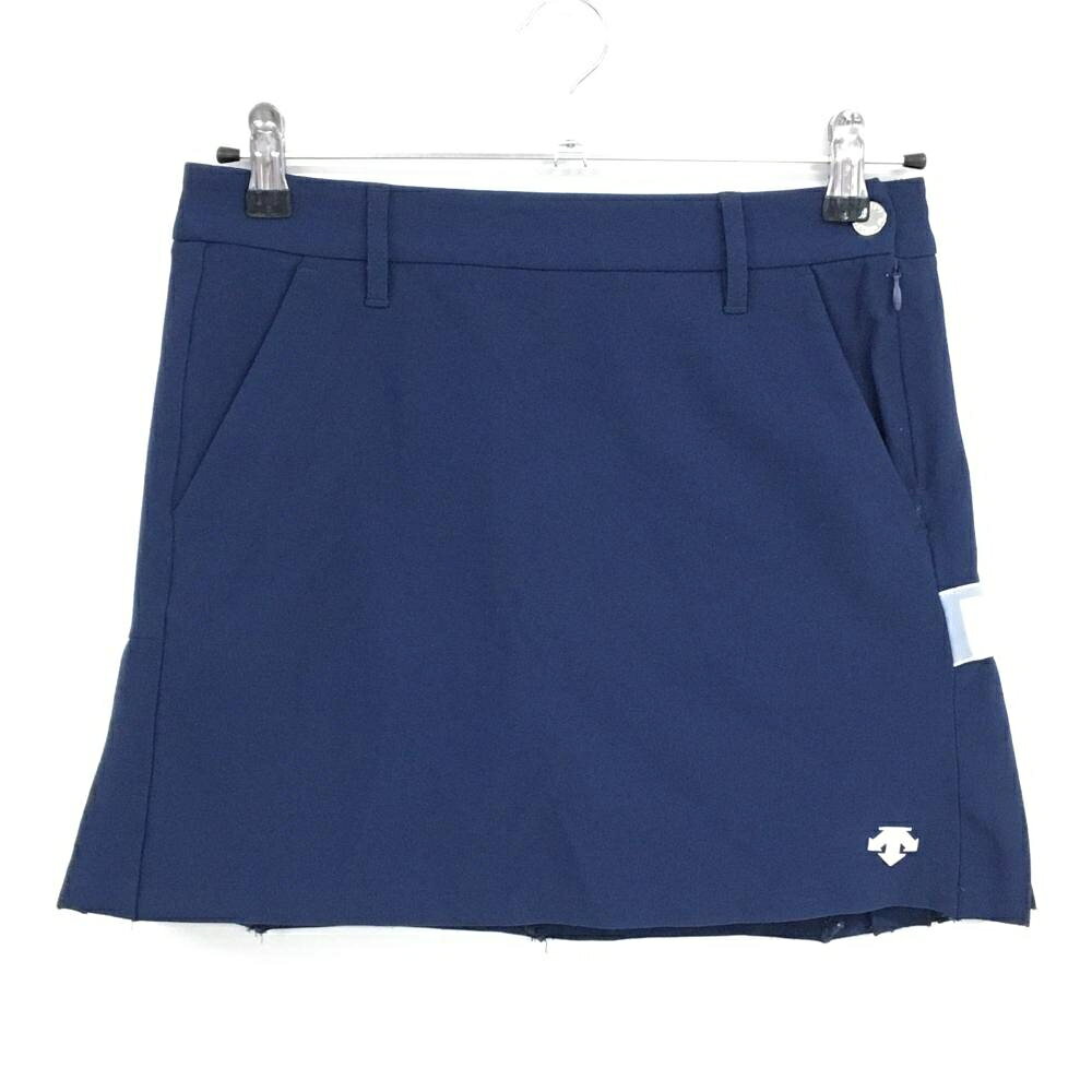 商品説明 ブランド DESCENTE アイテム スカート 表記サイズ 61/S ※海外サイズの場合もございます。必ず実寸サイズをご確認ください。 実寸サイズ 　ウエスト：約36cm　スカート丈：約36cm ※実寸サイズの採寸方法については、こちらをご覧ください。 ★実寸サイズは平台に平置きして外寸を測定しており、商品によっては若干の誤差が生じます。数cmの誤差は予めご了承くださいませ。 特徴・仕様 適応時期 春 ・ 夏 ・ 秋 商品ランク A+ コメント 商品ランク（ゴルフウェア） N 新品（タグ付き) S 新品未使用品（タグなし） A+ 使用感や汚れ等がない、または目立たない綺麗な中古品 A 使用感や汚れ等が少ない美品や良品 B+ 使用感や中小の汚れ等がある一般的な中古品 B 使用感や大中の汚れ等がある一般的な中古品 C 使用感や大中の汚れ、小さな穴等がある中古品 商品ランク（ゴルフシューズ） N 新品（タグ付き) S 新品未使用品（タグなし） A+ しわや汚れ等がない、または少ない綺麗な中古品 A しわや小さな汚れはあるが、使用感が少ない美品や良品 B+ しわや中小の汚れ、使用感がある一般的な中古品 B しわや大中の汚れ、使用感がある一般的な中古品 C しわや大中の汚れ、使用感がある中古品 D しわや大きな汚れ、使用感がある中古品 &nbsp;★A+～CランクはUSED品となりますので、神経質な方はご入札をお控えください。 &nbsp;★Nランクは新品商品ですが、一部保管時による汚れ等があります。商品説明や写真で必ずご確認ください。　