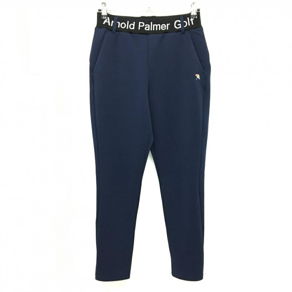 商品説明 ブランド Arnold Palmer アイテム パンツ 表記サイズ 9 ※海外サイズの場合もございます。必ず実寸サイズをご確認ください。 実寸サイズ 　ウエスト：約35cm　股上：約29cm　股下：約70cm　もも幅：約28.5cm　裾幅：約13cm ※実寸サイズの採寸方法については、こちらをご覧ください。 ★実寸サイズは平台に平置きして外寸を測定しており、商品によっては若干の誤差が生じます。数cmの誤差は予めご了承くださいませ。 特徴・仕様 適応時期 春 ・ 秋 商品ランク A+ コメント 商品ランク（ゴルフウェア） N 新品（タグ付き) S 新品未使用品（タグなし） A+ 使用感や汚れ等がない、または目立たない綺麗な中古品 A 使用感や汚れ等が少ない美品や良品 B+ 使用感や中小の汚れ等がある一般的な中古品 B 使用感や大中の汚れ等がある一般的な中古品 C 使用感や大中の汚れ、小さな穴等がある中古品 商品ランク（ゴルフシューズ） N 新品（タグ付き) S 新品未使用品（タグなし） A+ しわや汚れ等がない、または少ない綺麗な中古品 A しわや小さな汚れはあるが、使用感が少ない美品や良品 B+ しわや中小の汚れ、使用感がある一般的な中古品 B しわや大中の汚れ、使用感がある一般的な中古品 C しわや大中の汚れ、使用感がある中古品 D しわや大きな汚れ、使用感がある中古品 &nbsp;★A+～CランクはUSED品となりますので、神経質な方はご入札をお控えください。 &nbsp;★Nランクは新品商品ですが、一部保管時による汚れ等があります。商品説明や写真で必ずご確認ください。　