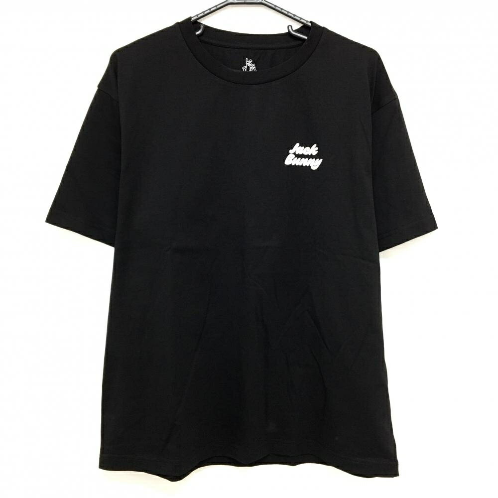 商品説明 ブランド Jack Bunny アイテム Tシャツ 表記サイズ 5 ※海外サイズの場合もございます。必ず実寸サイズをご確認ください。 実寸サイズ 　身幅：約56cm　袖丈：約22cm　肩幅：約52cm　着丈：約68cm ※実寸サイズの採寸方法については、こちらをご覧ください。 ★実寸サイズは平台に平置きして外寸を測定しており、商品によっては若干の誤差が生じます。数cmの誤差は予めご了承くださいませ。 特徴・仕様 2025年モデル 適応時期 春 ・ 夏 商品ランク N コメント ネック・背面保管時汚れ 商品ランク（ゴルフウェア） N 新品（タグ付き) S 新品未使用品（タグなし） A+ 使用感や汚れ等がない、または目立たない綺麗な中古品 A 使用感や汚れ等が少ない美品や良品 B+ 使用感や中小の汚れ等がある一般的な中古品 B 使用感や大中の汚れ等がある一般的な中古品 C 使用感や大中の汚れ、小さな穴等がある中古品 商品ランク（ゴルフシューズ） N 新品（タグ付き) S 新品未使用品（タグなし） A+ しわや汚れ等がない、または少ない綺麗な中古品 A しわや小さな汚れはあるが、使用感が少ない美品や良品 B+ しわや中小の汚れ、使用感がある一般的な中古品 B しわや大中の汚れ、使用感がある一般的な中古品 C しわや大中の汚れ、使用感がある中古品 D しわや大きな汚れ、使用感がある中古品 &nbsp;★A+～CランクはUSED品となりますので、神経質な方はご入札をお控えください。 &nbsp;★Nランクは新品商品ですが、一部保管時による汚れ等があります。商品説明や写真で必ずご確認ください。　