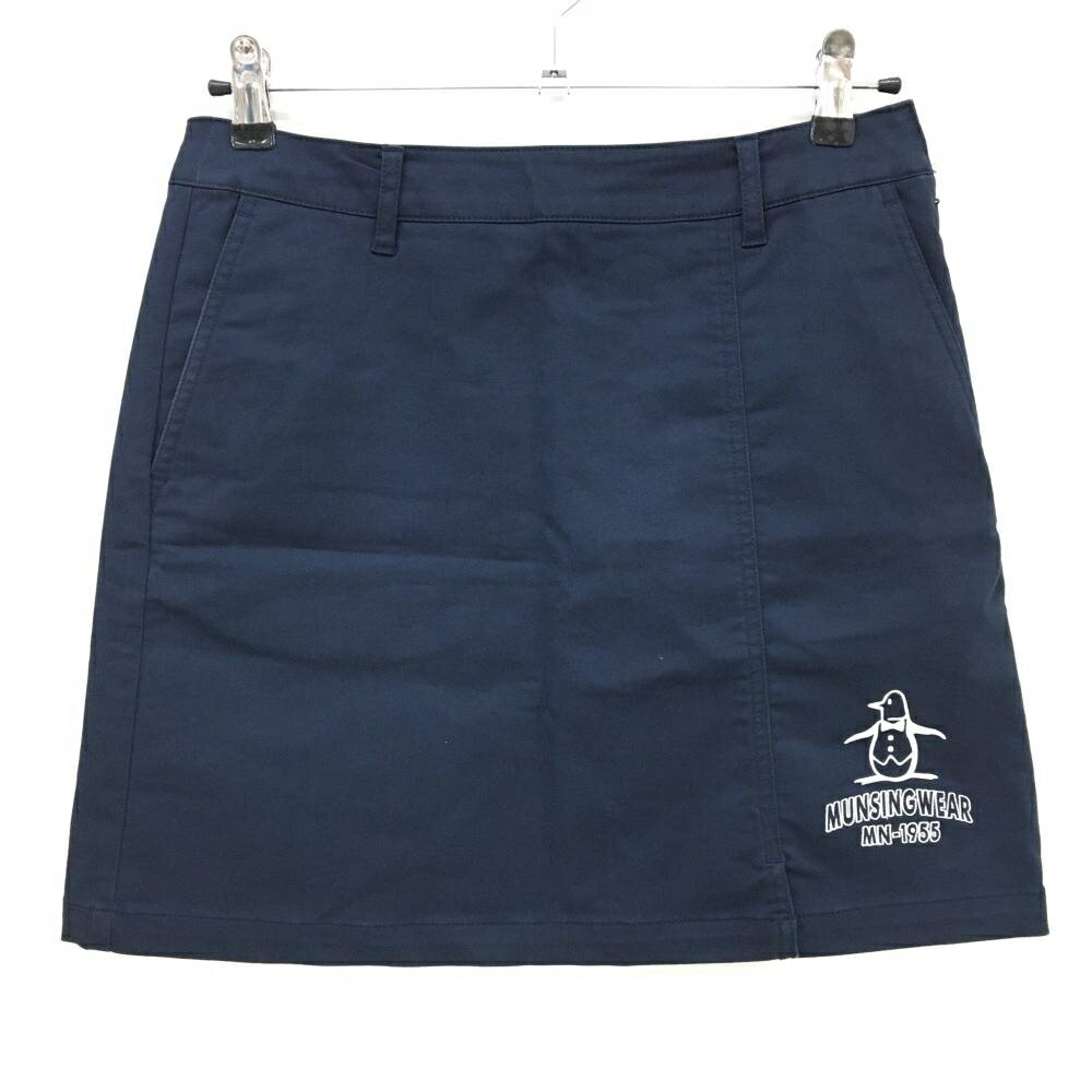 商品説明 ブランド Munsingwear アイテム スカート 表記サイズ 9 ※海外サイズの場合もございます。必ず実寸サイズをご確認ください。 実寸サイズ 　ウエスト：約36.5cm　スカート丈：約41.5cm ※実寸サイズの採寸方法については、こちらをご覧ください。 ★実寸サイズは平台に平置きして外寸を測定しており、商品によっては若干の誤差が生じます。数cmの誤差は予めご了承くださいませ。 特徴・仕様 適応時期 春 ・ 夏 商品ランク A+ コメント 商品ランク（ゴルフウェア） N 新品（タグ付き) S 新品未使用品（タグなし） A+ 使用感や汚れ等がない、または目立たない綺麗な中古品 A 使用感や汚れ等が少ない美品や良品 B+ 使用感や中小の汚れ等がある一般的な中古品 B 使用感や大中の汚れ等がある一般的な中古品 C 使用感や大中の汚れ、小さな穴等がある中古品 商品ランク（ゴルフシューズ） N 新品（タグ付き) S 新品未使用品（タグなし） A+ しわや汚れ等がない、または少ない綺麗な中古品 A しわや小さな汚れはあるが、使用感が少ない美品や良品 B+ しわや中小の汚れ、使用感がある一般的な中古品 B しわや大中の汚れ、使用感がある一般的な中古品 C しわや大中の汚れ、使用感がある中古品 D しわや大きな汚れ、使用感がある中古品 &nbsp;★A+～CランクはUSED品となりますので、神経質な方はご入札をお控えください。 &nbsp;★Nランクは新品商品ですが、一部保管時による汚れ等があります。商品説明や写真で必ずご確認ください。　