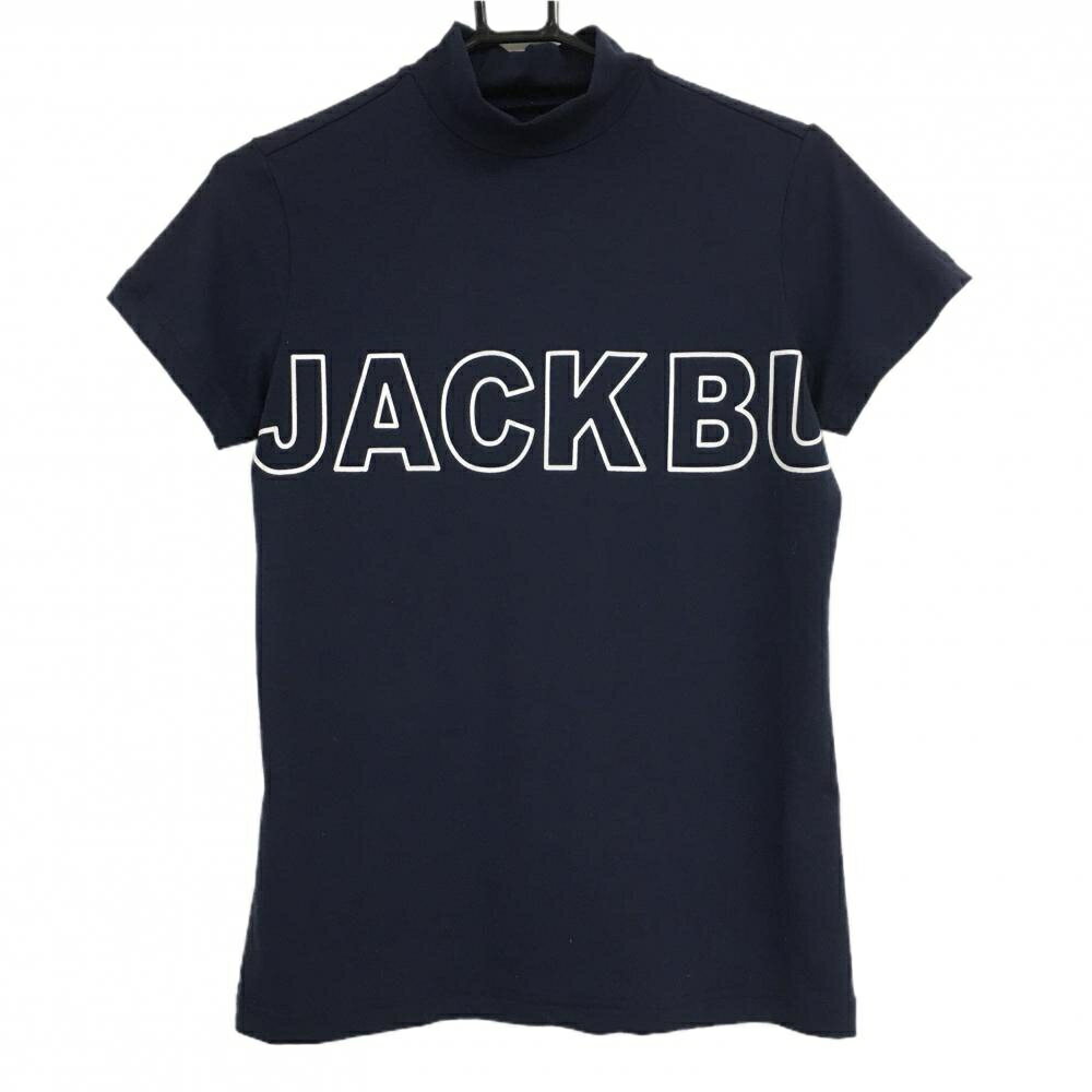 商品説明 ブランド Jack Bunny アイテム 半袖ハイネックシャツ 表記サイズ 1 ※海外サイズの場合もございます。必ず実寸サイズをご確認ください。 実寸サイズ 　身幅：約46.5cm　袖丈：約14cm　肩幅：約37cm　着丈：約62cm ※実寸サイズの採寸方法については、こちらをご覧ください。 ★実寸サイズは平台に平置きして外寸を測定しており、商品によっては若干の誤差が生じます。数cmの誤差は予めご了承くださいませ。 特徴・仕様 適応時期 春 ・ 夏 商品ランク A+ コメント 商品ランク（ゴルフウェア） N 新品（タグ付き) S 新品未使用品（タグなし） A+ 使用感や汚れ等がない、または目立たない綺麗な中古品 A 使用感や汚れ等が少ない美品や良品 B+ 使用感や中小の汚れ等がある一般的な中古品 B 使用感や大中の汚れ等がある一般的な中古品 C 使用感や大中の汚れ、小さな穴等がある中古品 商品ランク（ゴルフシューズ） N 新品（タグ付き) S 新品未使用品（タグなし） A+ しわや汚れ等がない、または少ない綺麗な中古品 A しわや小さな汚れはあるが、使用感が少ない美品や良品 B+ しわや中小の汚れ、使用感がある一般的な中古品 B しわや大中の汚れ、使用感がある一般的な中古品 C しわや大中の汚れ、使用感がある中古品 D しわや大きな汚れ、使用感がある中古品 &nbsp;★A+～CランクはUSED品となりますので、神経質な方はご入札をお控えください。 &nbsp;★Nランクは新品商品ですが、一部保管時による汚れ等があります。商品説明や写真で必ずご確認ください。　