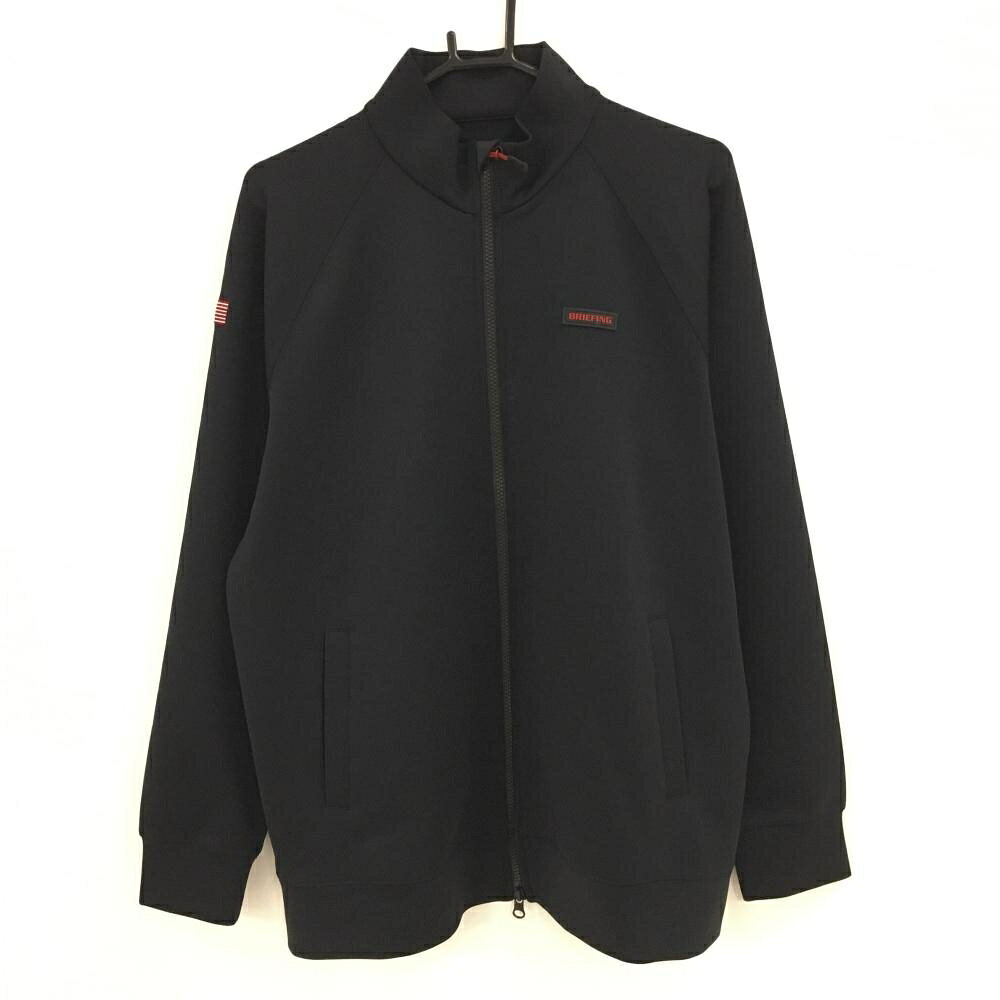商品説明 ブランド BRIEFING アイテム ジャケットブルゾン 表記サイズ XL ※海外サイズの場合もございます。必ず実寸サイズをご確認ください。 実寸サイズ 　ゆき丈：約87cm　身幅：約60cm　着丈：約71cm ※実寸サイズの採寸方法については、こちらをご覧ください。 ★実寸サイズは平台に平置きして外寸を測定しており、商品によっては若干の誤差が生じます。数cmの誤差は予めご了承くださいませ。 特徴・仕様 2024年モデル 適応時期 春 ・ 秋 商品ランク A+ コメント 商品ランク（ゴルフウェア） N 新品（タグ付き) S 新品未使用品（タグなし） A+ 使用感や汚れ等がない、または目立たない綺麗な中古品 A 使用感や汚れ等が少ない美品や良品 B+ 使用感や中小の汚れ等がある一般的な中古品 B 使用感や大中の汚れ等がある一般的な中古品 C 使用感や大中の汚れ、小さな穴等がある中古品 商品ランク（ゴルフシューズ） N 新品（タグ付き) S 新品未使用品（タグなし） A+ しわや汚れ等がない、または少ない綺麗な中古品 A しわや小さな汚れはあるが、使用感が少ない美品や良品 B+ しわや中小の汚れ、使用感がある一般的な中古品 B しわや大中の汚れ、使用感がある一般的な中古品 C しわや大中の汚れ、使用感がある中古品 D しわや大きな汚れ、使用感がある中古品 &nbsp;★A+～CランクはUSED品となりますので、神経質な方はご入札をお控えください。 &nbsp;★Nランクは新品商品ですが、一部保管時による汚れ等があります。商品説明や写真で必ずご確認ください。　