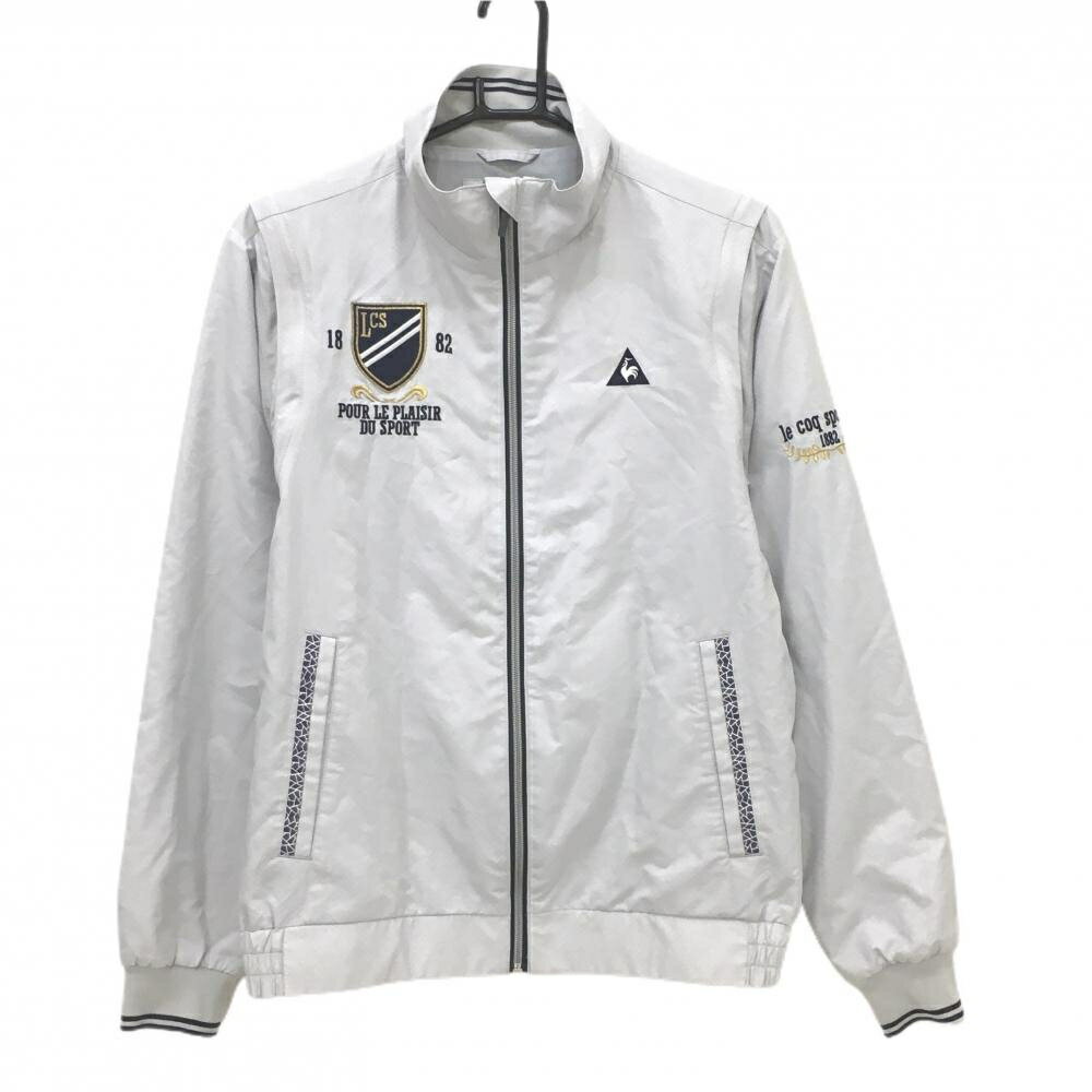 商品説明 ブランド le coq sportif アイテム 2WAYジャケットブルゾン 表記サイズ M ※海外サイズの場合もございます。必ず実寸サイズをご確認ください。 実寸サイズ 　身幅：約53.5cm　袖丈：約63cm　肩幅：約40.5/44.5cm　着丈：約63cm ※実寸サイズの採寸方法については、こちらをご覧ください。 ★実寸サイズは平台に平置きして外寸を測定しており、商品によっては若干の誤差が生じます。数cmの誤差は予めご了承くださいませ。 特徴・仕様 適応時期 春 ・ 秋 商品ランク B+ コメント ネック・袖・裾汚れ 商品ランク（ゴルフウェア） N 新品（タグ付き) S 新品未使用品（タグなし） A+ 使用感や汚れ等がない、または目立たない綺麗な中古品 A 使用感や汚れ等が少ない美品や良品 B+ 使用感や中小の汚れ等がある一般的な中古品 B 使用感や大中の汚れ等がある一般的な中古品 C 使用感や大中の汚れ、小さな穴等がある中古品 商品ランク（ゴルフシューズ） N 新品（タグ付き) S 新品未使用品（タグなし） A+ しわや汚れ等がない、または少ない綺麗な中古品 A しわや小さな汚れはあるが、使用感が少ない美品や良品 B+ しわや中小の汚れ、使用感がある一般的な中古品 B しわや大中の汚れ、使用感がある一般的な中古品 C しわや大中の汚れ、使用感がある中古品 D しわや大きな汚れ、使用感がある中古品 &nbsp;★A+～CランクはUSED品となりますので、神経質な方はご入札をお控えください。 &nbsp;★Nランクは新品商品ですが、一部保管時による汚れ等があります。商品説明や写真で必ずご確認ください。　