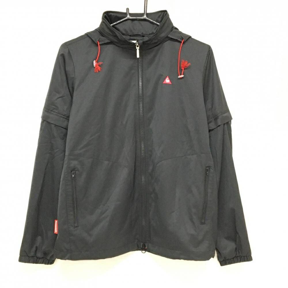 商品説明 ブランド le coq sportif アイテム 2WAYジャケット 表記サイズ M ※海外サイズの場合もございます。必ず実寸サイズをご確認ください。 実寸サイズ 　身幅：約53cm　袖丈：約21/60cm　肩幅：約40cm　着丈：約60.5cm ※実寸サイズの採寸方法については、こちらをご覧ください。 ★実寸サイズは平台に平置きして外寸を測定しており、商品によっては若干の誤差が生じます。数cmの誤差は予めご了承くださいませ。 特徴・仕様 適応時期 春 ・ 秋 商品ランク A コメント フードドローコード解れ、袖口内側汚れ 商品ランク（ゴルフウェア） N 新品（タグ付き) S 新品未使用品（タグなし） A+ 使用感や汚れ等がない、または目立たない綺麗な中古品 A 使用感や汚れ等が少ない美品や良品 B+ 使用感や中小の汚れ等がある一般的な中古品 B 使用感や大中の汚れ等がある一般的な中古品 C 使用感や大中の汚れ、小さな穴等がある中古品 商品ランク（ゴルフシューズ） N 新品（タグ付き) S 新品未使用品（タグなし） A+ しわや汚れ等がない、または少ない綺麗な中古品 A しわや小さな汚れはあるが、使用感が少ない美品や良品 B+ しわや中小の汚れ、使用感がある一般的な中古品 B しわや大中の汚れ、使用感がある一般的な中古品 C しわや大中の汚れ、使用感がある中古品 D しわや大きな汚れ、使用感がある中古品 &nbsp;★A+～CランクはUSED品となりますので、神経質な方はご入札をお控えください。 &nbsp;★Nランクは新品商品ですが、一部保管時による汚れ等があります。商品説明や写真で必ずご確認ください。　