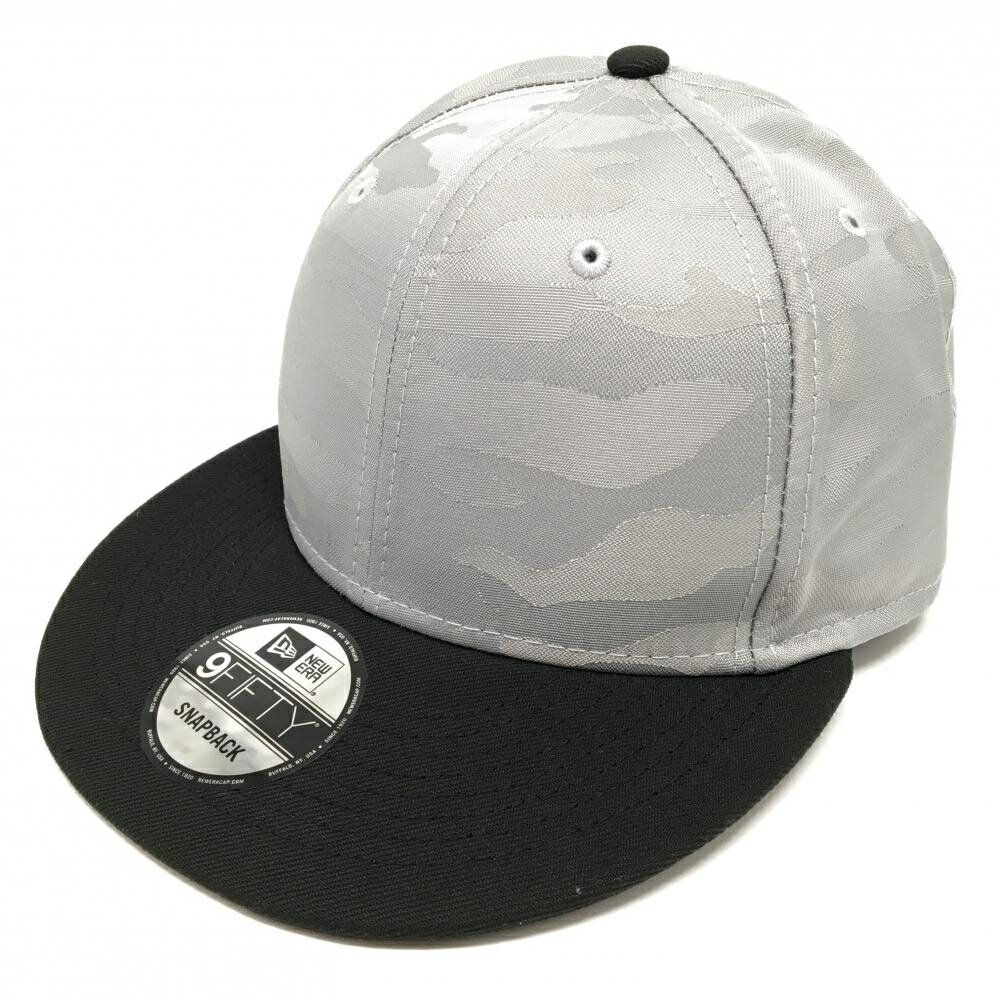 商品説明 ブランド New Era アイテム キャップ 表記サイズ ONE SIZE ※海外サイズの場合もございます。必ず実寸サイズをご確認ください。 実寸サイズ 　つば：7cm ※実寸サイズの採寸方法については、こちらをご覧ください。 ★実寸サイズは平台に平置きして外寸を測定しており、商品によっては若干の誤差が生じます。数cmの誤差は予めご了承くださいませ。 特徴・仕様 付属品 商品ランク A+ コメント 商品ランク（ゴルフウェア） N 新品（タグ付き) S 新品未使用品（タグなし） A+ 使用感や汚れ等がない、または目立たない綺麗な中古品 A 使用感や汚れ等が少ない美品や良品 B+ 使用感や中小の汚れ等がある一般的な中古品 B 使用感や大中の汚れ等がある一般的な中古品 C 使用感や大中の汚れ、小さな穴等がある中古品 商品ランク（ゴルフシューズ） N 新品（タグ付き) S 新品未使用品（タグなし） A+ しわや汚れ等がない、または少ない綺麗な中古品 A しわや小さな汚れはあるが、使用感が少ない美品や良品 B+ しわや中小の汚れ、使用感がある一般的な中古品 B しわや大中の汚れ、使用感がある一般的な中古品 C しわや大中の汚れ、使用感がある中古品 D しわや大きな汚れ、使用感がある中古品 &nbsp;★A+～CランクはUSED品となりますので、神経質な方はご入札をお控えください。 &nbsp;★Nランクは新品商品ですが、一部保管時による汚れ等があります。商品説明や写真で必ずご確認ください。　