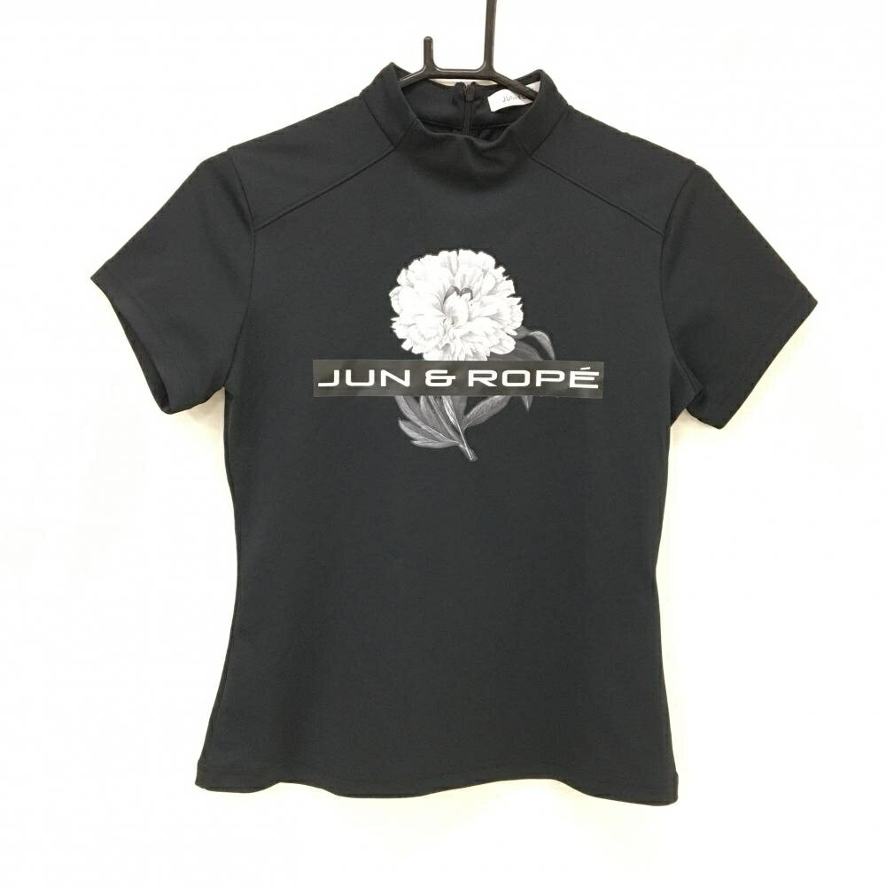 商品説明 ブランド JUN＆ROPE アイテム 半袖ハイネックシャツ 表記サイズ S ※海外サイズの場合もございます。必ず実寸サイズをご確認ください。 実寸サイズ 　身幅：約43cm　袖丈：約15cm　肩幅：約37.5cm　着丈：約55.5cm ※実寸サイズの採寸方法については、こちらをご覧ください。 ★実寸サイズは平台に平置きして外寸を測定しており、商品によっては若干の誤差が生じます。数cmの誤差は予めご了承くださいませ。 特徴・仕様 適応時期 春 ・ 夏 商品ランク A+ コメント 商品ランク（ゴルフウェア） N 新品（タグ付き) S 新品未使用品（タグなし） A+ 使用感や汚れ等がない、または目立たない綺麗な中古品 A 使用感や汚れ等が少ない美品や良品 B+ 使用感や中小の汚れ等がある一般的な中古品 B 使用感や大中の汚れ等がある一般的な中古品 C 使用感や大中の汚れ、小さな穴等がある中古品 商品ランク（ゴルフシューズ） N 新品（タグ付き) S 新品未使用品（タグなし） A+ しわや汚れ等がない、または少ない綺麗な中古品 A しわや小さな汚れはあるが、使用感が少ない美品や良品 B+ しわや中小の汚れ、使用感がある一般的な中古品 B しわや大中の汚れ、使用感がある一般的な中古品 C しわや大中の汚れ、使用感がある中古品 D しわや大きな汚れ、使用感がある中古品 &nbsp;★A+～CランクはUSED品となりますので、神経質な方はご入札をお控えください。 &nbsp;★Nランクは新品商品ですが、一部保管時による汚れ等があります。商品説明や写真で必ずご確認ください。　