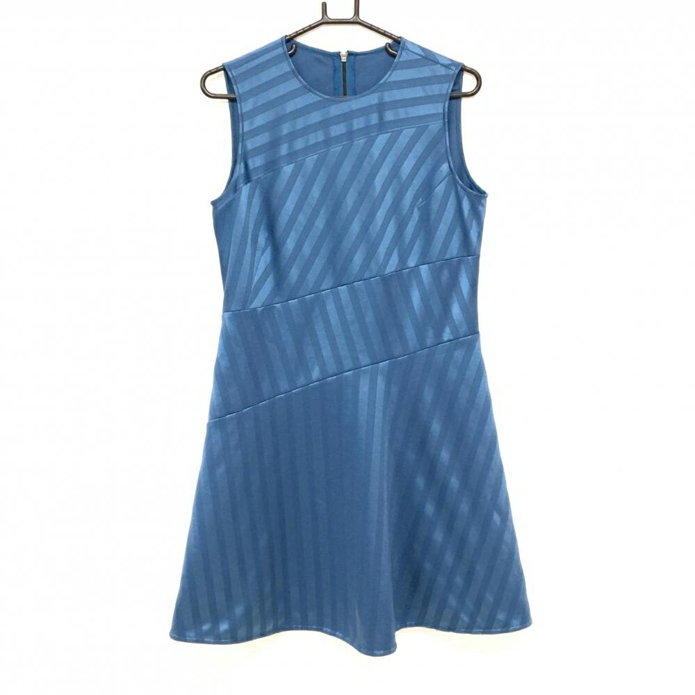 商品説明 ブランド LANVIN SPORT アイテム ノースリーブワンピース 表記サイズ 40 ※海外サイズの場合もございます。必ず実寸サイズをご確認ください。 実寸サイズ 　身幅：約47cm　袖丈：約-cm　肩幅：約37cm　着丈：約89.5cm ※実寸サイズの採寸方法については、こちらをご覧ください。 ★実寸サイズは平台に平置きして外寸を測定しており、商品によっては若干の誤差が生じます。数cmの誤差は予めご了承くださいませ。 特徴・仕様 インナーパンツ付　 適応時期 夏 商品ランク B+ コメント ポケット口・裾毛羽立ち、ポケット横糸引き 商品ランク（ゴルフウェア） N 新品（タグ付き) S 新品未使用品（タグなし） A+ 使用感や汚れ等がない、または目立たない綺麗な中古品 A 使用感や汚れ等が少ない美品や良品 B+ 使用感や中小の汚れ等がある一般的な中古品 B 使用感や大中の汚れ等がある一般的な中古品 C 使用感や大中の汚れ、小さな穴等がある中古品 商品ランク（ゴルフシューズ） N 新品（タグ付き) S 新品未使用品（タグなし） A+ しわや汚れ等がない、または少ない綺麗な中古品 A しわや小さな汚れはあるが、使用感が少ない美品や良品 B+ しわや中小の汚れ、使用感がある一般的な中古品 B しわや大中の汚れ、使用感がある一般的な中古品 C しわや大中の汚れ、使用感がある中古品 D しわや大きな汚れ、使用感がある中古品 &nbsp;★A+～CランクはUSED品となりますので、神経質な方はご入札をお控えください。 &nbsp;★Nランクは新品商品ですが、一部保管時による汚れ等があります。商品説明や写真で必ずご確認ください。　