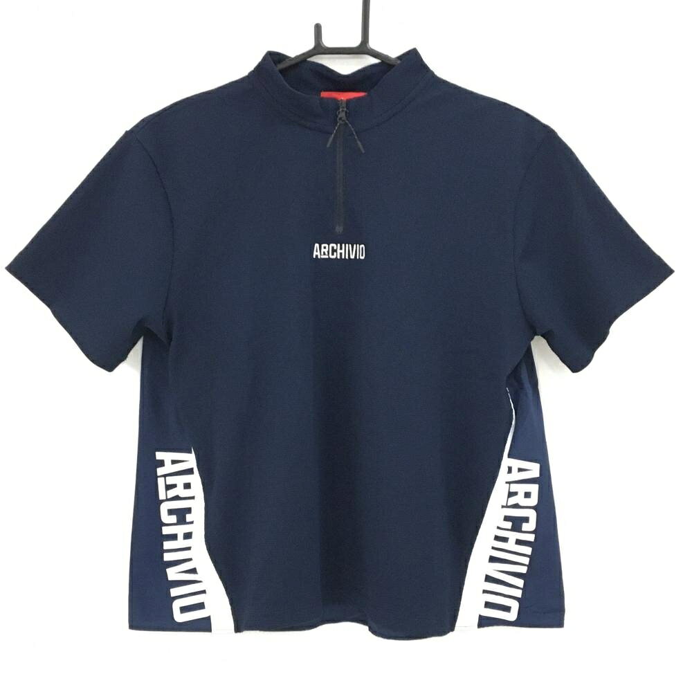 商品説明 ブランド archivio アイテム 半袖ハイネックシャツ 表記サイズ 38 ※海外サイズの場合もございます。必ず実寸サイズをご確認ください。 実寸サイズ 　身幅：約54cm　袖丈：約19cm　肩幅：約43.5cm　着丈：約55.5cm ※実寸サイズの採寸方法については、こちらをご覧ください。 ★実寸サイズは平台に平置きして外寸を測定しており、商品によっては若干の誤差が生じます。数cmの誤差は予めご了承くださいませ。 特徴・仕様 2025年モデル 適応時期 春 ・ 夏 商品ランク A+ コメント 商品ランク（ゴルフウェア） N 新品（タグ付き) S 新品未使用品（タグなし） A+ 使用感や汚れ等がない、または目立たない綺麗な中古品 A 使用感や汚れ等が少ない美品や良品 B+ 使用感や中小の汚れ等がある一般的な中古品 B 使用感や大中の汚れ等がある一般的な中古品 C 使用感や大中の汚れ、小さな穴等がある中古品 商品ランク（ゴルフシューズ） N 新品（タグ付き) S 新品未使用品（タグなし） A+ しわや汚れ等がない、または少ない綺麗な中古品 A しわや小さな汚れはあるが、使用感が少ない美品や良品 B+ しわや中小の汚れ、使用感がある一般的な中古品 B しわや大中の汚れ、使用感がある一般的な中古品 C しわや大中の汚れ、使用感がある中古品 D しわや大きな汚れ、使用感がある中古品 &nbsp;★A+～CランクはUSED品となりますので、神経質な方はご入札をお控えください。 &nbsp;★Nランクは新品商品ですが、一部保管時による汚れ等があります。商品説明や写真で必ずご確認ください。　