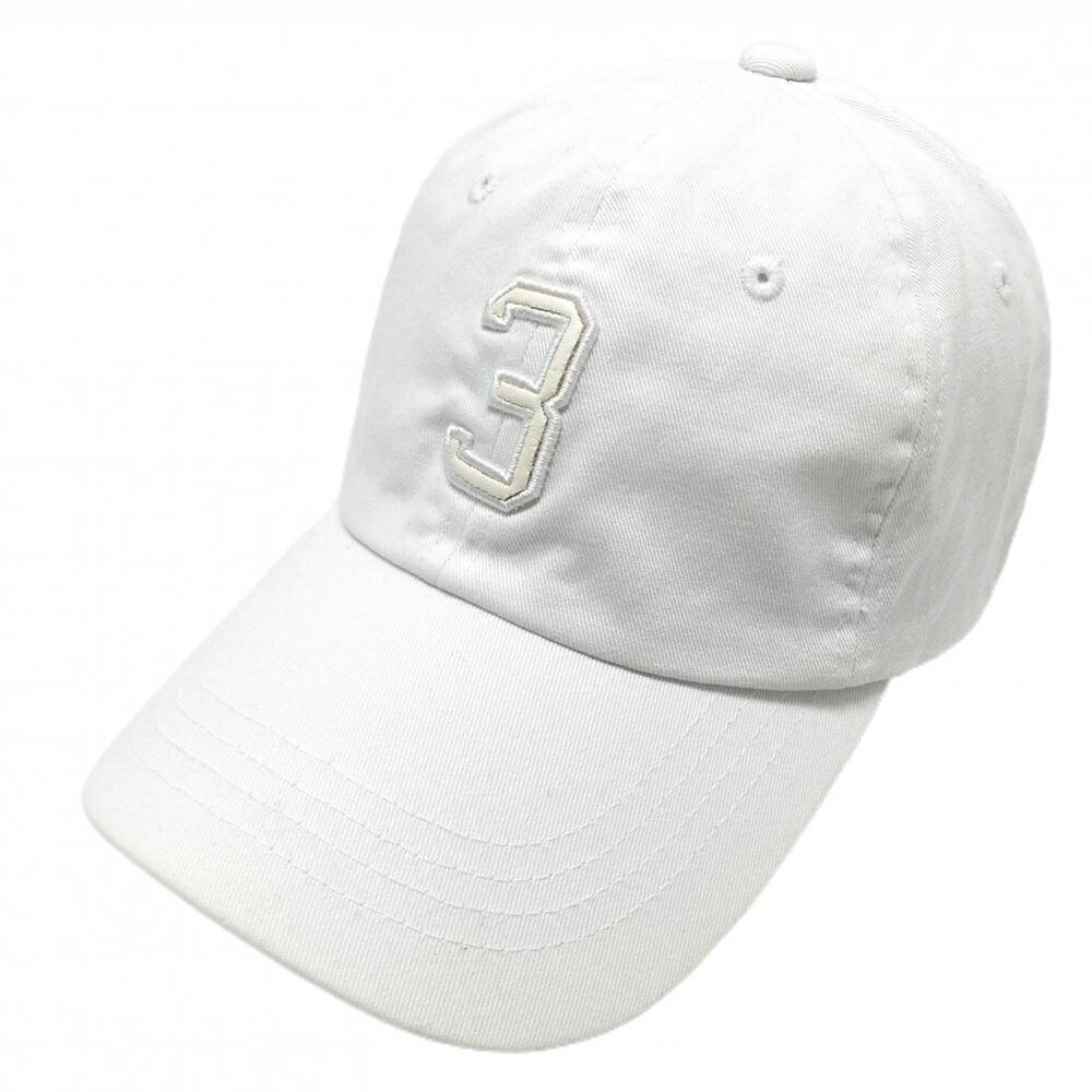 商品説明 ブランド 1PIU1UGUALE3 アイテム キャップ 表記サイズ ONE SIZE(56-60cm) ※海外サイズの場合もございます。必ず実寸サイズをご確認ください。 実寸サイズ 　つば：約7.5cm ※実寸サイズの採寸方法については、こちらをご覧ください。 ★実寸サイズは平台に平置きして外寸を測定しており、商品によっては若干の誤差が生じます。数cmの誤差は予めご了承くださいませ。 特徴・仕様 付属品 商品ランク B+ コメント 額汚れ 商品ランク（ゴルフウェア） N 新品（タグ付き) S 新品未使用品（タグなし） A+ 使用感や汚れ等がない、または目立たない綺麗な中古品 A 使用感や汚れ等が少ない美品や良品 B+ 使用感や中小の汚れ等がある一般的な中古品 B 使用感や大中の汚れ等がある一般的な中古品 C 使用感や大中の汚れ、小さな穴等がある中古品 商品ランク（ゴルフシューズ） N 新品（タグ付き) S 新品未使用品（タグなし） A+ しわや汚れ等がない、または少ない綺麗な中古品 A しわや小さな汚れはあるが、使用感が少ない美品や良品 B+ しわや中小の汚れ、使用感がある一般的な中古品 B しわや大中の汚れ、使用感がある一般的な中古品 C しわや大中の汚れ、使用感がある中古品 D しわや大きな汚れ、使用感がある中古品 &nbsp;★A+～CランクはUSED品となりますので、神経質な方はご入札をお控えください。 &nbsp;★Nランクは新品商品ですが、一部保管時による汚れ等があります。商品説明や写真で必ずご確認ください。　