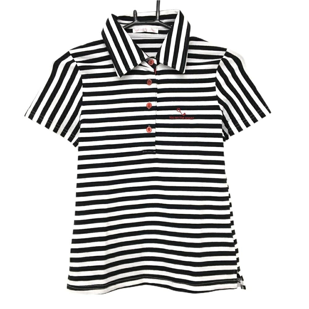 商品説明 ブランド kiss on the green アイテム 半袖ポロシャツ 表記サイズ ※海外サイズの場合もございます。必ず実寸サイズをご確認ください。 実寸サイズ 　身幅：約39cm　袖丈：約16.5cm　肩幅：約32cm　着丈：約55cm ※実寸サイズの採寸方法については、こちらをご覧ください。 ★実寸サイズは平台に平置きして外寸を測定しており、商品によっては若干の誤差が生じます。数cmの誤差は予めご了承くださいませ。 特徴・仕様 適応時期 春 ・ 夏 商品ランク A コメント 襟裏汚れ、背面点汚れ、サイズ表記無し 商品ランク（ゴルフウェア） N 新品（タグ付き) S 新品未使用品（タグなし） A+ 使用感や汚れ等がない、または目立たない綺麗な中古品 A 使用感や汚れ等が少ない美品や良品 B+ 使用感や中小の汚れ等がある一般的な中古品 B 使用感や大中の汚れ等がある一般的な中古品 C 使用感や大中の汚れ、小さな穴等がある中古品 商品ランク（ゴルフシューズ） N 新品（タグ付き) S 新品未使用品（タグなし） A+ しわや汚れ等がない、または少ない綺麗な中古品 A しわや小さな汚れはあるが、使用感が少ない美品や良品 B+ しわや中小の汚れ、使用感がある一般的な中古品 B しわや大中の汚れ、使用感がある一般的な中古品 C しわや大中の汚れ、使用感がある中古品 D しわや大きな汚れ、使用感がある中古品 &nbsp;★A+～CランクはUSED品となりますので、神経質な方はご入札をお控えください。 &nbsp;★Nランクは新品商品ですが、一部保管時による汚れ等があります。商品説明や写真で必ずご確認ください。　