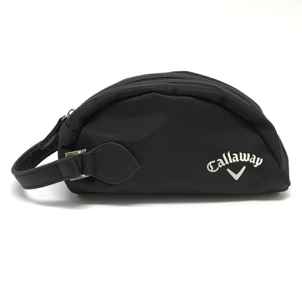 商品説明 ブランド Callaway アイテム ポーチ 表記サイズ ※海外サイズの場合もございます。必ず実寸サイズをご確認ください。 実寸サイズ 　底幅：約21cm　高さ：約9.5cm　奥行き(マチ)：約11cm　持ち手：約5cm ※実寸サイズの採寸方法については、こちらをご覧ください。 ★実寸サイズは平台に平置きして外寸を測定しており、商品によっては若干の誤差が生じます。数cmの誤差は予めご了承くださいませ。 特徴・仕様 付属品 商品ランク A+ コメント 商品ランク（ゴルフウェア） N 新品（タグ付き) S 新品未使用品（タグなし） A+ 使用感や汚れ等がない、または目立たない綺麗な中古品 A 使用感や汚れ等が少ない美品や良品 B+ 使用感や中小の汚れ等がある一般的な中古品 B 使用感や大中の汚れ等がある一般的な中古品 C 使用感や大中の汚れ、小さな穴等がある中古品 商品ランク（ゴルフシューズ） N 新品（タグ付き) S 新品未使用品（タグなし） A+ しわや汚れ等がない、または少ない綺麗な中古品 A しわや小さな汚れはあるが、使用感が少ない美品や良品 B+ しわや中小の汚れ、使用感がある一般的な中古品 B しわや大中の汚れ、使用感がある一般的な中古品 C しわや大中の汚れ、使用感がある中古品 D しわや大きな汚れ、使用感がある中古品 &nbsp;★A+～CランクはUSED品となりますので、神経質な方はご入札をお控えください。 &nbsp;★Nランクは新品商品ですが、一部保管時による汚れ等があります。商品説明や写真で必ずご確認ください。　