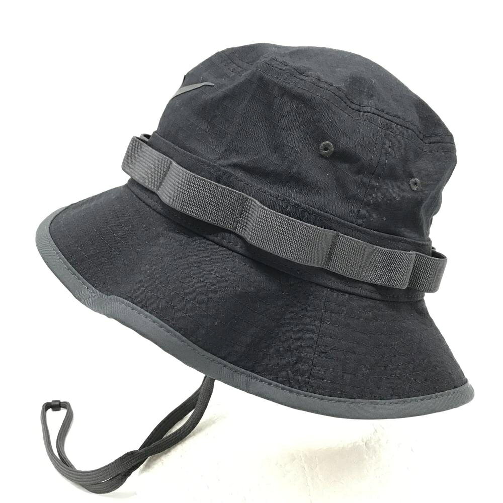 【超美品】ナイキ バケットハット 黒 ロゴ あご紐付 ゴルフウェア NIKE