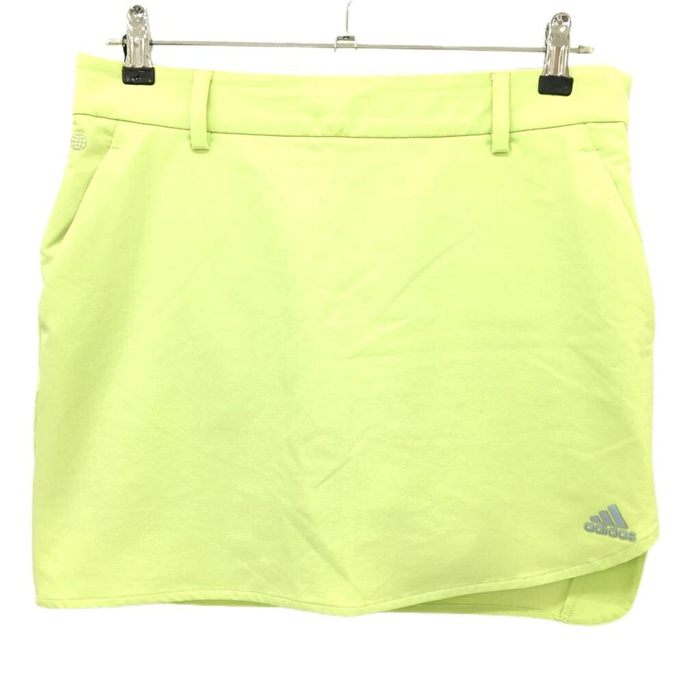 商品説明 ブランド adidas アイテム ストレッチスカート 表記サイズ OT ※海外サイズの場合もございます。必ず実寸サイズをご確認ください。 実寸サイズ 　ウエスト：約40cm　スカート丈：約38.5cm ※実寸サイズの採寸方法については、こちらをご覧ください。 ★実寸サイズは平台に平置きして外寸を測定しており、商品によっては若干の誤差が生じます。数cmの誤差は予めご了承くださいませ。 特徴・仕様 適応時期 春 ・ 夏 商品ランク A+ コメント フロント汚れ小 商品ランク（ゴルフウェア） N 新品（タグ付き) S 新品未使用品（タグなし） A+ 使用感や汚れ等がない、または目立たない綺麗な中古品 A 使用感や汚れ等が少ない美品や良品 B+ 使用感や中小の汚れ等がある一般的な中古品 B 使用感や大中の汚れ等がある一般的な中古品 C 使用感や大中の汚れ、小さな穴等がある中古品 商品ランク（ゴルフシューズ） N 新品（タグ付き) S 新品未使用品（タグなし） A+ しわや汚れ等がない、または少ない綺麗な中古品 A しわや小さな汚れはあるが、使用感が少ない美品や良品 B+ しわや中小の汚れ、使用感がある一般的な中古品 B しわや大中の汚れ、使用感がある一般的な中古品 C しわや大中の汚れ、使用感がある中古品 D しわや大きな汚れ、使用感がある中古品 &nbsp;★A+～CランクはUSED品となりますので、神経質な方はご入札をお控えください。 &nbsp;★Nランクは新品商品ですが、一部保管時による汚れ等があります。商品説明や写真で必ずご確認ください。　