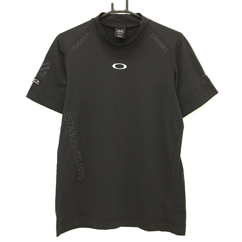 【美品】オークリー 半袖ハイネックシャツ 黒 ロゴ刺しゅう メンズ M ゴルフウェア Oakley