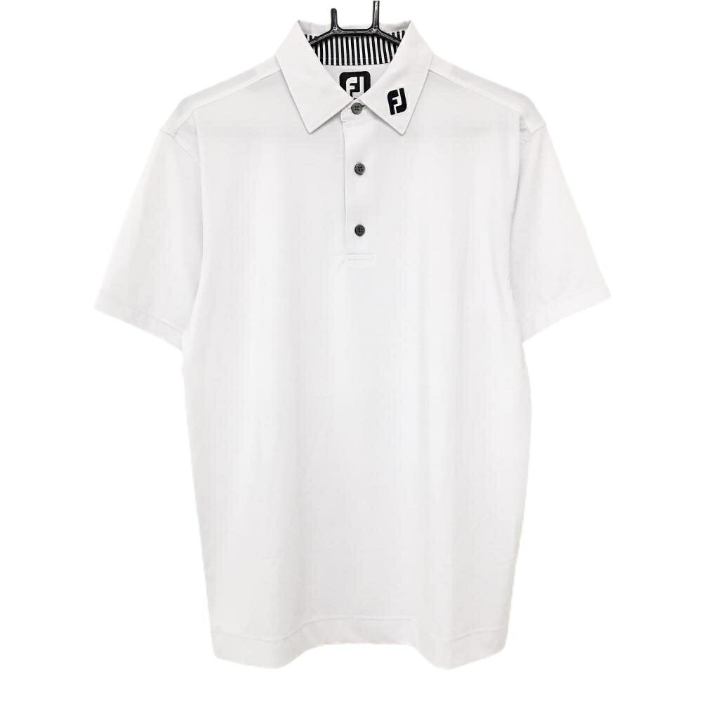 商品説明 ブランド FootJoy アイテム 半袖ポロシャツ 表記サイズ M ※海外サイズの場合もございます。必ず実寸サイズをご確認ください。 実寸サイズ 　身幅：約50.5cm　袖丈：約22cm　肩幅：約46.5cm　着丈：約70.5cm ※実寸サイズの採寸方法については、こちらをご覧ください。 ★実寸サイズは平台に平置きして外寸を測定しており、商品によっては若干の誤差が生じます。数cmの誤差は予めご了承くださいませ。 特徴・仕様 適応時期 春 ・ 夏 商品ランク A コメント 胸薄汚れ 商品ランク（ゴルフウェア） N 新品（タグ付き) S 新品未使用品（タグなし） A+ 使用感や汚れ等がない、または目立たない綺麗な中古品 A 使用感や汚れ等が少ない美品や良品 B+ 使用感や中小の汚れ等がある一般的な中古品 B 使用感や大中の汚れ等がある一般的な中古品 C 使用感や大中の汚れ、小さな穴等がある中古品 商品ランク（ゴルフシューズ） N 新品（タグ付き) S 新品未使用品（タグなし） A+ しわや汚れ等がない、または少ない綺麗な中古品 A しわや小さな汚れはあるが、使用感が少ない美品や良品 B+ しわや中小の汚れ、使用感がある一般的な中古品 B しわや大中の汚れ、使用感がある一般的な中古品 C しわや大中の汚れ、使用感がある中古品 D しわや大きな汚れ、使用感がある中古品 &nbsp;★A+～CランクはUSED品となりますので、神経質な方はご入札をお控えください。 &nbsp;★Nランクは新品商品ですが、一部保管時による汚れ等があります。商品説明や写真で必ずご確認ください。　