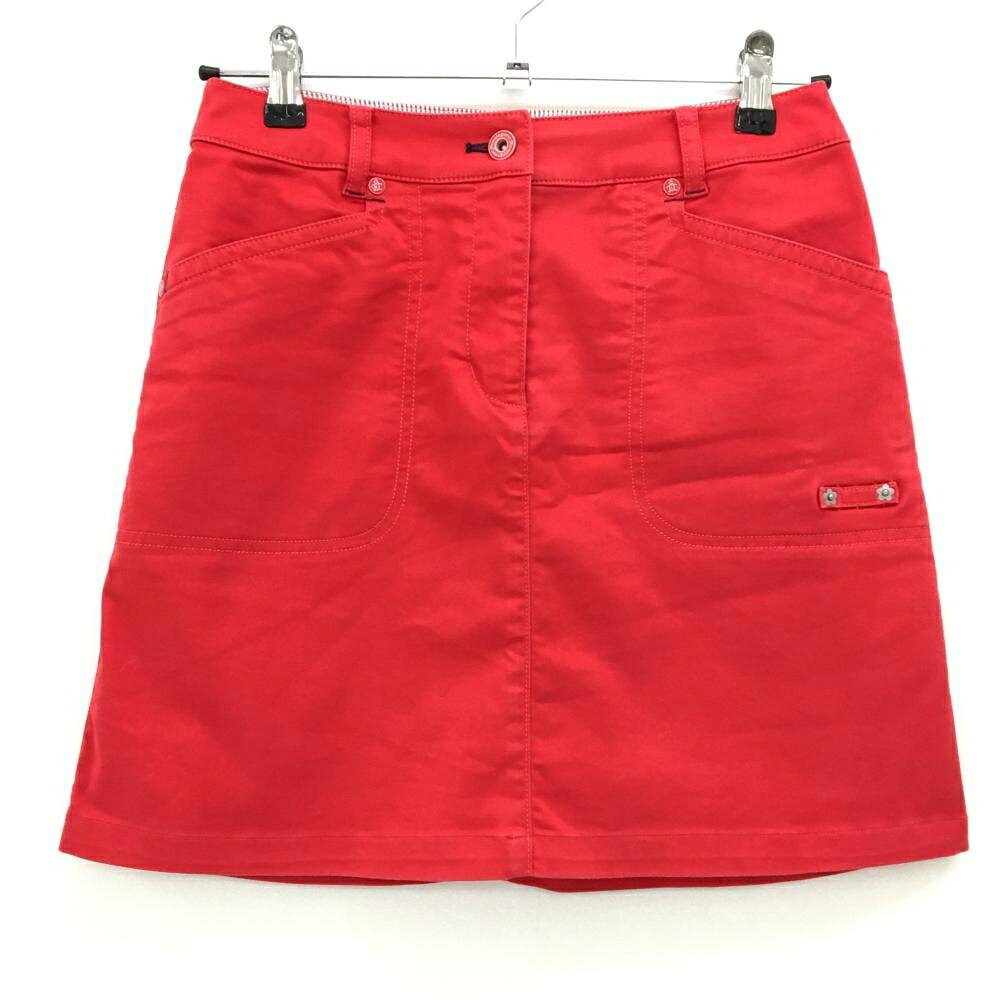 商品説明 ブランド Munsingwear アイテム スカート 表記サイズ 9 ※海外サイズの場合もございます。必ず実寸サイズをご確認ください。 実寸サイズ 　ウエスト：約34.5cm　スカート丈：約40cm ※実寸サイズの採寸方法については、こちらをご覧ください。 ★実寸サイズは平台に平置きして外寸を測定しており、商品によっては若干の誤差が生じます。数cmの誤差は予めご了承くださいませ。 特徴・仕様 適応時期 春 ・ 夏 商品ランク B+ コメント 色褪せ 商品ランク（ゴルフウェア） N 新品（タグ付き) S 新品未使用品（タグなし） A+ 使用感や汚れ等がない、または目立たない綺麗な中古品 A 使用感や汚れ等が少ない美品や良品 B+ 使用感や中小の汚れ等がある一般的な中古品 B 使用感や大中の汚れ等がある一般的な中古品 C 使用感や大中の汚れ、小さな穴等がある中古品 商品ランク（ゴルフシューズ） N 新品（タグ付き) S 新品未使用品（タグなし） A+ しわや汚れ等がない、または少ない綺麗な中古品 A しわや小さな汚れはあるが、使用感が少ない美品や良品 B+ しわや中小の汚れ、使用感がある一般的な中古品 B しわや大中の汚れ、使用感がある一般的な中古品 C しわや大中の汚れ、使用感がある中古品 D しわや大きな汚れ、使用感がある中古品 &nbsp;★A+～CランクはUSED品となりますので、神経質な方はご入札をお控えください。 &nbsp;★Nランクは新品商品ですが、一部保管時による汚れ等があります。商品説明や写真で必ずご確認ください。　