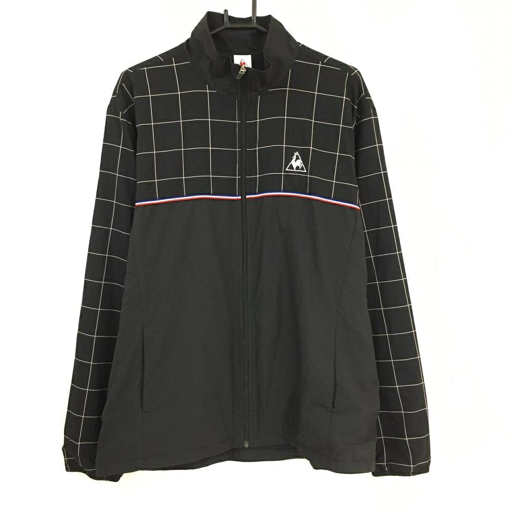 商品説明 ブランド le coq sportif アイテム ジャケット 表記サイズ XO ※海外サイズの場合もございます。必ず実寸サイズをご確認ください。 実寸サイズ 　身幅：約58cm　袖丈：約66.5cm　肩幅：約52cm　着丈：約75cm ※実寸サイズの採寸方法については、こちらをご覧ください。 ★実寸サイズは平台に平置きして外寸を測定しており、商品によっては若干の誤差が生じます。数cmの誤差は予めご了承くださいませ。 特徴・仕様 適応時期 秋 ・ 冬 商品ランク A コメント ネック毛羽立ち少 商品ランク（ゴルフウェア） N 新品（タグ付き) S 新品未使用品（タグなし） A+ 使用感や汚れ等がない、または目立たない綺麗な中古品 A 使用感や汚れ等が少ない美品や良品 B+ 使用感や中小の汚れ等がある一般的な中古品 B 使用感や大中の汚れ等がある一般的な中古品 C 使用感や大中の汚れ、小さな穴等がある中古品 商品ランク（ゴルフシューズ） N 新品（タグ付き) S 新品未使用品（タグなし） A+ しわや汚れ等がない、または少ない綺麗な中古品 A しわや小さな汚れはあるが、使用感が少ない美品や良品 B+ しわや中小の汚れ、使用感がある一般的な中古品 B しわや大中の汚れ、使用感がある一般的な中古品 C しわや大中の汚れ、使用感がある中古品 D しわや大きな汚れ、使用感がある中古品 &nbsp;★A+～CランクはUSED品となりますので、神経質な方はご入札をお控えください。 &nbsp;★Nランクは新品商品ですが、一部保管時による汚れ等があります。商品説明や写真で必ずご確認ください。　