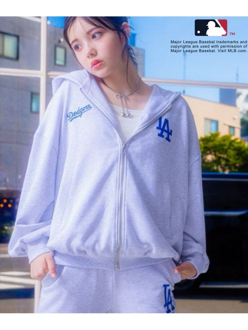 【MLB】ルーズZIPパーカー repipi armario レピピアルマリオ トップス スウェット・トレーナー ブラッ..