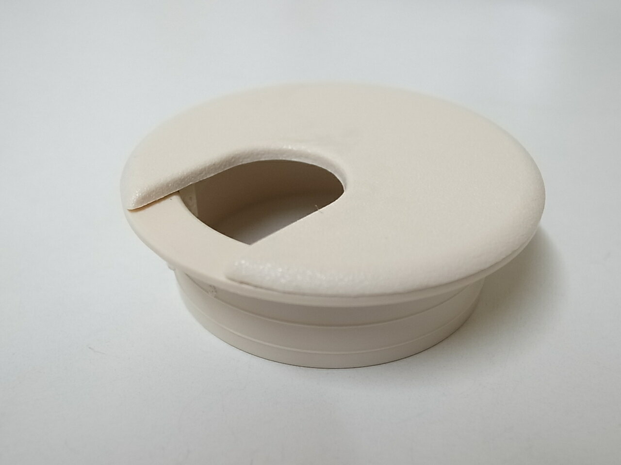 ランプ(スガツネ)配線孔S60CMクリーム色上部直径60.5ミリ☆☆LAMP SUGATSUNE☆☆