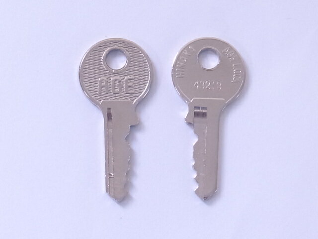AGE 1060番南京錠 60ミリ同一タイプ用純正子鍵のみ「43213」番（販売は1本売りとなります）
