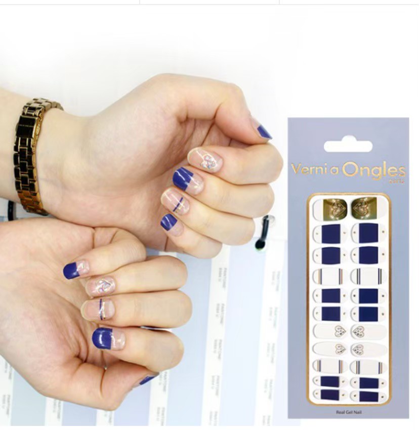 パープルネイルシール ハートネイルシール ネイルV52 シールネイル 貼るタイプネイル 使い捨てネイル ネイルかわいい 簡単 セルフ キット 硬化 硬め 初心者...