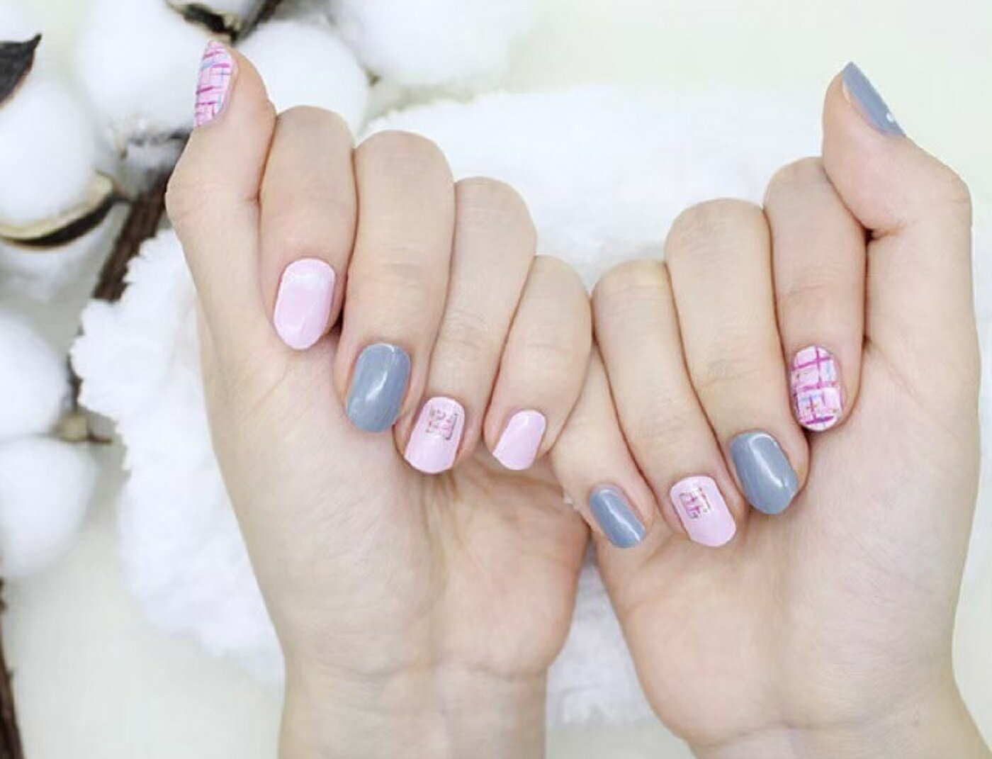 チェック柄ネイルシール ピンクネイルシール 可愛い系ネイルシール ネイルV81 シールネイル 貼るタイプネイル 使い捨てネイル ネイルかわいい 簡単 セルフ キ...