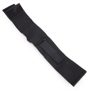 時計用ベルト ロスコ「Rothco 時計用ベルト ウォッチバンド ナイロン」ミリタリーチックな腕時計の交換用ナイロンベルト、ベルトを通してベルクロで止めるだけで時計の取り付けが可能。腕時計を見ないときに、風防を保護するためのカバーが付属。ベルクロで腕のサイズに合わせて簡単にサイズの調整ができます。[注] 写真の腕時計は付属しません。※製品の仕様、外観はメーカーより予告なく変更されますので、気になる点や、詳細はメールで別途お問合わせください。PC・モニタの環境で色が実物と多少異なる場合があります。布製品などは個体差があり、寸法に誤差が多少ありますので、ご了承くださいませ。ウォッチバンドの詳細こちらは「Rothco 時計用ベルト ウォッチバンド ナイロン [ ブラック ]」のご購入ページです。全長:約26cmベルト幅:約4.5cm取付幅:約2cm材質:ナイロン[注] 時計は付属しません。衣類の採寸方法について他のバリエーションはこちら[ オリーブドラブ ][ ブラック ]ロスコは、アメリカ、ニューヨーク州でミントン・サムバーグにて1953年に設立されたミリタリーブランド。マンハッタンのイーストサイドに2500平方フィートのロフトとして始まった。ミリタリーアイテム、ウェアなど多数のラインナップをそろえ、ミルスペックの軍規格品なども生産し、軍関係への供給を行っている。[ロスコ/Rothco ロスコ メンズ]ロスコの商品一覧[2653][d01330429126526530000][000RO]ブラック | ミリタリーウォッチ 軍用腕時計 交換ベルト 交換用ベルト 時計部品 時計パーツ ウォッチパーツ 軍用ミリタリーウォッチ 交換用時計ベルト 交換用ウォッチベルト 腕時計用ベルト 腕時計用バンド ウォッチストラップ ウォッチバンド ミリタリー時計 軍用時計 軍用ウォッチ 戦闘用時計 作戦用時計 野戦時計 サバイバルウォッチ タクティカルウォッチ レプマート repmart 激安通販 激安販売ミリタリーファッション ＞ ミリタリーウォッチ ＞ ウォッチアクセサリー ＞ 交換ベルト取り扱いブランド ＞ 《ラ》取扱いブランド ＞ ロスコ[時計用ベルト]ミリタリーファッション [ミリタリーウォッチ/ウォッチアクセサリー/交換ベルト]こちらは「Rothco 時計用ベルト ウォッチバンド ナイロン [ ブラック ]」のご購入ページです。【Rothco 時計用ベルト ウォッチバンド ナイロン [ ブラック ]】[注] 時計は付属しません。ミリタリーチックな腕時計の交換用ナイロンベルト、ベルトを通してベルクロで止めるだけで時計の取り付けが可能。腕時計を見ないときに、風防を保護するためのカバーが付属。ベルクロで腕のサイズに合わせて簡単にサイズの調整ができます。[注] 写真の腕時計は付属しません。ミリタリーファッション ＞ ミリタリーウォッチ ＞ ウォッチアクセサリー ＞ 交換ベルト取り扱いブランド ＞ 《ラ》取扱いブランド ＞ ロスコ希望の方は、注文時に必ず、「メール便」を選択してください。このバナーのある商品は、注文時選択した場合のみ、送料250円(税込)で発送可能※マーク無し商品と同梱の場合770円(税込)※保証無しのメール便、または定形外郵便で発送（発送方法は選べません）支払い方法に代金引換はお選びいただけません。入金確認後、1週間以内の発送となります。「配達指定日」の対応できません。→→→詳しくはこちらを必ずご確認ください。&nbsp;