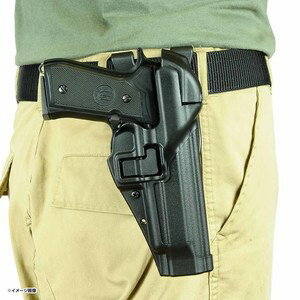 ホルスター ブラックホーク2重にロックがかかるセルパホルスターLEVEL3米国「BLACKHAWK!(ブラックホーク)」社のSerpa Duty Holster Lv.3 (Made in USA)です。DUTYシリーズは警察や法執行機関での使用を想定して設計。リアサイトまで覆われたフルレングスのボディーと、標準搭載されたローライド仕様のベルトループが特徴です。こちらはBERETTA 92/96/M9用モデル。CQCシリーズでは対応できなかったM9A1などのアンダーレール付きモデルでも使用できます。(※M9A3は少しタイトです。)2つのロック機構を備えたセキュリティーレベル3のホルスターで、ロックの一つはオートロックとなっており、銃を差し込むことで、トリガー部分のロックが掛かる仕様となっています。ロックの解除は、人差し指でレバーを押す事で簡単に解除する事が出来ます。また、もう一つのロックは銃のスライド部分、スライド後部を覆う様にロックが付いています。ロックは隣についているレバーを押す事で覆った部分を開閉する事が可能。ベルトループは、ジャケットスロットベルトループとなっており、ホルスターを取り付けた際、プレートキャリアやベストなどに干渉しない様ドロップダウン出来るタイプとなっています。また、ネジ位置を変える事で角度の調節もできます。対応ベルト幅は約6.5cmまでです。※製品の仕様、外観はメーカーより予告なく変更されますので、気になる点や、詳細はメールで別途お問合わせください。PC・モニタの環境で色が実物と多少異なる場合があります。布製品などは個体差があり、寸法に誤差が多少ありますので、ご了承くださいませ。ブラックホーク ホルスターの詳細こちらは「BLACKHAWK Serpa DUTYホルスター L3 ベレッタ 92/M9A1 レール対応 [ 右用 ]」のご購入ページです。適合モデル・東京マルイ ガスブロ&電動 M92F/U.S.M9/M9A1、他・KSC ガスブロ M92 バーテック/U.S.M9/M9A1、他・マルシン モデルガン M92F/M9、他重さ約310g生産国アメリカ他のバリエーションはこちら[ 右用 ]ブラックホークは、アメリカ海軍の特殊部隊、SEALに所属していたマイク・ノエル氏により、1993年設立されたミリタリーブランド。ブラックホーク製品は、多くの戦場で戦い生き残ってきた元軍人であるノエル氏の、過剰なまでの、品質へのこだわりから頑丈で機能的なミリタリーアイテムを数多く発表してきました。マイケル・セルパ（Michael Serpa）氏の考案したロック機構を持つセルパホルスターなど、懐中電灯など幅広い分野で、世界中の軍や特殊部隊が採用するミリタリー製品を供給するブランドへと成長させました。[ブラックホーク/Blackhawk/BHI]ブラックホークの商品一覧[2753][d06141109118811912753][000BH] ブラックホーク 実物 セルパ セルパホルスター 左用 左利き レベル3 LEVEL3 44H104BK ヒップホルスター CQBホルスター 近接格闘 拳銃嚢 ベルトホルスター CQCホルスターエアガン・パーツ ＞ ホルスター ＞ ヒップホルスター ＞ 樹脂製ホルスター ＞ ロック機構有り取り扱いブランド ＞ 《ハ》取扱いブランド ＞ ブラックホーク[ホルスター]エアガン・パーツ [ホルスター/ヒップホルスター/樹脂製ホルスター/ロック機構有り]こちらは「BLACKHAWK Serpa DUTYホルスター L3 ベレッタ 92/M9A1 レール対応 [ 右用 ]」のご購入ページです。【BLACKHAWK Serpa DUTYホルスター L3 ベレッタ 92/M9A1 レール対応 [ 右用 ]】米国「BLACKHAWK!(ブラックホーク)」社のSerpa Duty Holster Lv.3 (Made in USA)です。DUTYシリーズは警察や法執行機関での使用を想定して設計。リアサイトまで覆われたフルレングスのボディーと、標準搭載されたローライド仕様のベルトループが特徴です。こちらはBERETTA 92/96/M9用モデル。CQCシリーズでは対応できなかったM9A1などのアンダーレール付きモデルでも使用できます。(※M9A3は少しタイトです。)2つのロック機構を備えたセキュリティーレベル3のホルスターで、ロックの一つはオートロックとなっており、銃を差し込むことで、トリガー部分のロックが掛かる仕様となっています。ロックの解除は、人差し指でレバーを押す事で簡単に解除する事が出来ます。また、もう一つのロックは銃のスライド部分、スライド後部を覆う様にロックが付いています。ロックは隣についているレバーを押す事で覆った部分を開閉する事が可能。ベルトループは、ジャケットスロットベルトループとなっており、ホルスターを取り付けた際、プレートキャリアやベストなどに干渉しない様ドロップダウン出来るタイプとなっています。また、ネジ位置を変える事で角度の調節もできます。対応ベルト幅は約6.5cmまでです。エアガン・パーツ ＞ ホルスター ＞ ヒップホルスター ＞ 樹脂製ホルスター ＞ ロック機構有り取り扱いブランド ＞ 《ハ》取扱いブランド ＞ ブラックホークBLACKHAWK ホルスター用レッグプラットフォーム 432000 両利きBLACKHAWK ホルスター用レッグプラットフォーム 432000 両利き&nbsp;