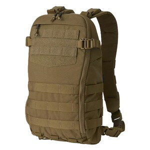 ヘリコンテックス Cordura ガーディアン効率的に荷物を運搬できるコンパクトなバックパック高品質なミリタリーギアを低コストで提供するポーランドのメーカー、HELIKON-TEX(ヘリコンテックス)。同ブランドの「Guardian」シリーズのプレートキャリア/チェストリグに接続可能なバックパック「Guardian Smallpack (ガーディアン スモールパック)」。MOLLE/PALSに対応したストラップが4隅についており、横4コマ、縦11コマ(1コマ飛ばしで6コマ)を使用してチェストリグに接続可能。ショルダーベルトをバックルを接続して単体、もしくはチェストリグとの接続運用が可能です。サイズは、ハイドレーションやジャケット、ポンチョ等を収納可能な小型な大きさとしており、最低限の追加装備を携行することを想定。バックパックの内側は面ファスナー(メス)を裏地としており、独自の「VISシステム」に対応。ベルクロで取り付け可能なアクセサリーを装着できます。外側の上部には、ベルクロ付きMOLLE、下部にはMOLLEウェビングが備わっているので、追加の装備を取り付け可能です。また、バッグ底部のゴム紐にはジャケットなど固定でき、コンパクトなバックパックながら、たくさんの荷物を持ち運ぶことができる製品になっています。※製品の仕様、外観はメーカーより予告なく変更されますので、気になる点や、詳細はメールで別途お問合わせください。PC・モニタの環境で色が実物と多少異なる場合があります。布製品などは個体差があり、寸法に誤差が多少ありますので、ご了承くださいませ。バックパックの詳細サイズ約W25cm × D17cm × H38cm重量約760g素材ナイロン容量7.5L他のバリエーションはこちら[ PLウッドランド ][ オリーブグリーン ][ コヨーテ ][ ブラック ][ マルチカム ][ マルチカムブラック ](波)HELIKON-TEXは、1983年ポーランドに軍用余剰品の小売業者として設立。1990年代後半から装備と兵士に生じる問題を解決するために自社での製品開発を開始。その優れた性能が評価され現在ではミリタリーだけでなくシューティングスポーツやアウトドア活動と幅広い分野のプロたちに使用されています。[ヘリコンテックス/HELIKON-TEX HELIKON TEX]ヘリコンテックスの商品一覧[2689][d00012112218326890000][00HEL]ヘリコンテックス スモールパック Cordura タクティカルバックパック 7.5L 容量20L以下 〜20L 容量20L以内 容量20Lまで バックバッグ バックバック リュックサック ナップサック デイバッグ 背嚢 登山用ザック タクティカル レプマート repmart 激安通販 激安販売サバゲー装備 ＞ ミリタリーバッグ ＞ バックパック ＞ 〜20Lのバックパック取り扱いブランド ＞ 《ハ》取扱いブランド ＞ ヘリコンテックス新着アイテム ＞ 新着アイテム 2025年 ＞ 10月 新入荷[ヘリコンテックス]サバゲー装備 [ミリタリーバッグ/バックパック/〜20Lのバックパック]【HELIKON-TEX バックパック Guardian スモールパック 7.5L コーデュラナイロン製 PL-GSP-CD [ コヨーテ ]】高品質なミリタリーギアを低コストで提供するポーランドのメーカー、HELIKON-TEX(ヘリコンテックス)。同ブランドの「Guardian」シリーズのプレートキャリア/チェストリグに接続可能なバックパック「Guardian Smallpack (ガーディアン スモールパック)」。MOLLE/PALSに対応したストラップが4隅についており、横4コマ、縦11コマ(1コマ飛ばしで6コマ)を使用してチェストリグに接続可能。ショルダーベルトをバックルを接続して単体、もしくはチェストリグとの接続運用が可能です。サイズは、ハイドレーションやジャケット、ポンチョ等を収納可能な小型な大きさとしており、最低限の追加装備を携行することを想定。バックパックの内側は面ファスナー(メス)を裏地としており、独自の「VISシステム」に対応。ベルクロで取り付け可能なアクセサリーを装着できます。外側の上部には、ベルクロ付きMOLLE、下部にはMOLLEウェビングが備わっているので、追加の装備を取り付け可能です。また、バッグ底部のゴム紐にはジャケットなど固定でき、コンパクトなバックパックながら、たくさんの荷物を持ち運ぶことができる製品になっています。サバゲー装備 ＞ ミリタリーバッグ ＞ バックパック ＞ 〜20Lのバックパック取り扱いブランド ＞ 《ハ》取扱いブランド ＞ ヘリコンテックス新着アイテム ＞ 新着アイテム 2025年 ＞ 10月 新入荷DIRECT ACTION バックパック HALIFAX スモール 18L フルオープン可能 BP-HFXS-CD5HAZARD4 バックパック Second Front ハイドレーション対応 BKP-2NDFHELIKON-TEX バックパック EDC Lite Backpack リップストップナイロン PL-ECL-NLDIRECT ACTION アサルトパック SPITFIRE MK II プレートキャリア用 PL-SPBK-CD5&nbsp;
