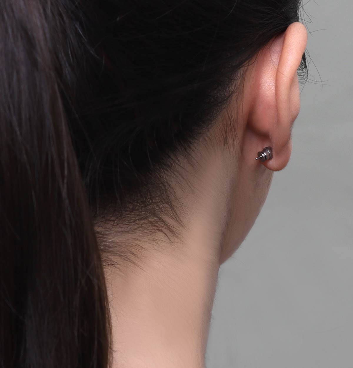 Rerina Todのロック式ピアスキャッチ ピアスロックmini ピアス 落ちにくい はずれにくい サージカルステンレス 金属アレルギー対応 (1ペア・両耳用)｜アングル2