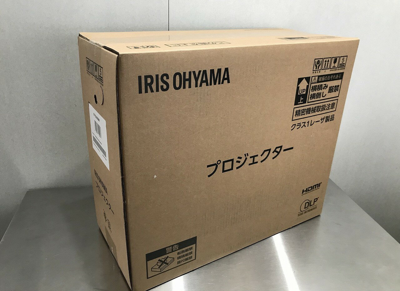 アイリスオーヤマ IRIS OHYAMA レンズシフト機能付きプロジェクター ビジネス用 最大1.6倍ズーム可能 日中でも明るい5000lm 解像度WUXGA 約20000時間メンテナンスフリー 360°設置 ~150型 10wx2スピーカー付 ホワイト IP-EU500W 新品未開封 送料無料