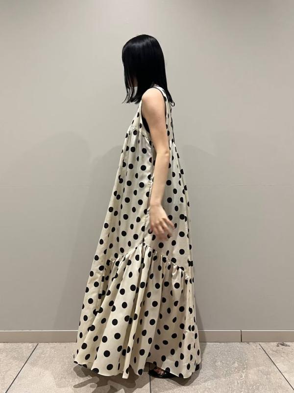 Rakuten - ワンピース レディース 春夏 フレンチ レトロ ドット柄 ノースリーブ ゆったり Aライン ロングドレス スリム効果 軽量 女性向け ビッグシルエット 普段使い