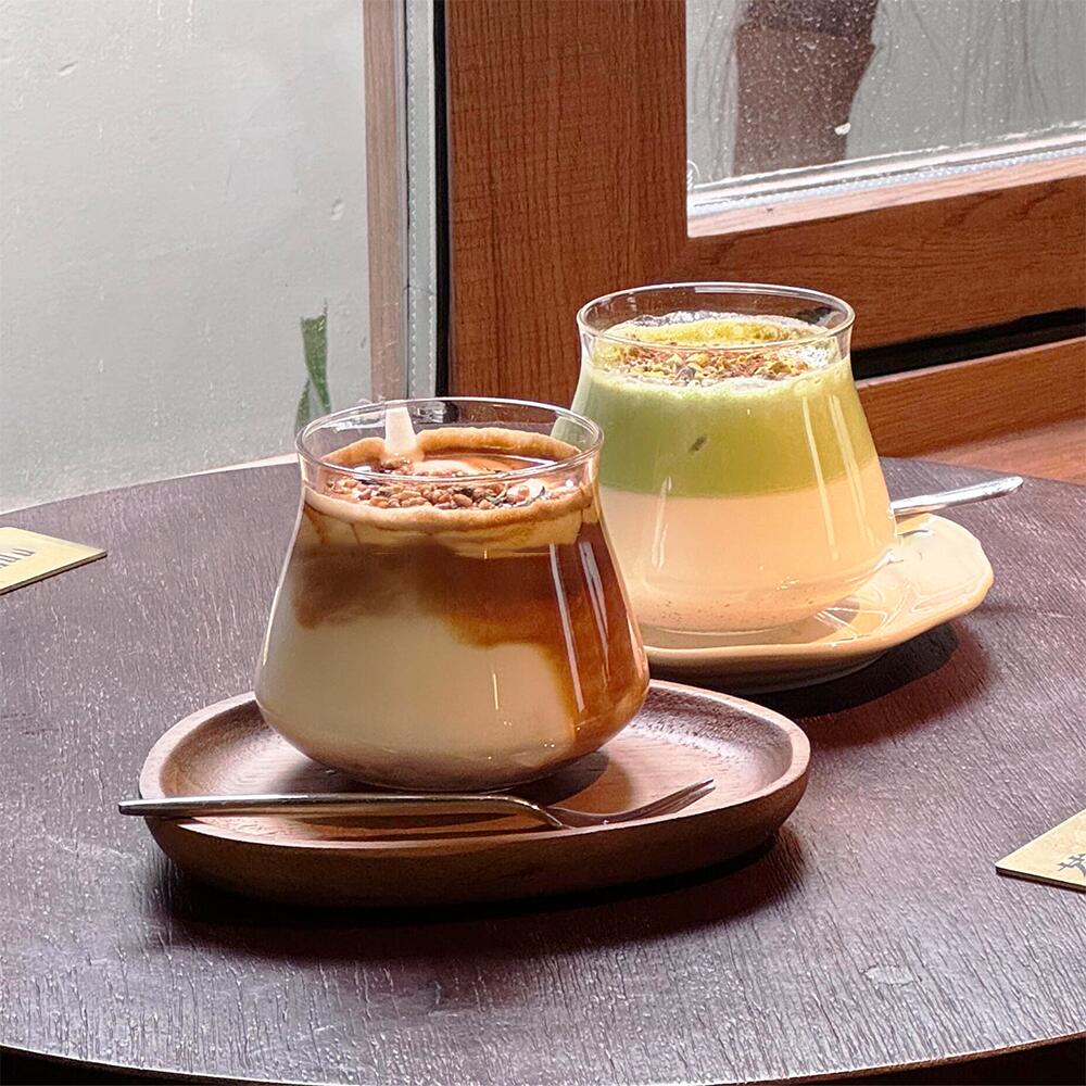 Kids Tableware - ins風 カフェグラス 木コースター付き 喫茶店用 おしゃれ ガラスタンブラー コーヒーサーバー 火山形 ガラス製カップ デザートアイスコーヒー ガラスコップ ジュ お酒 かわいい 硝子