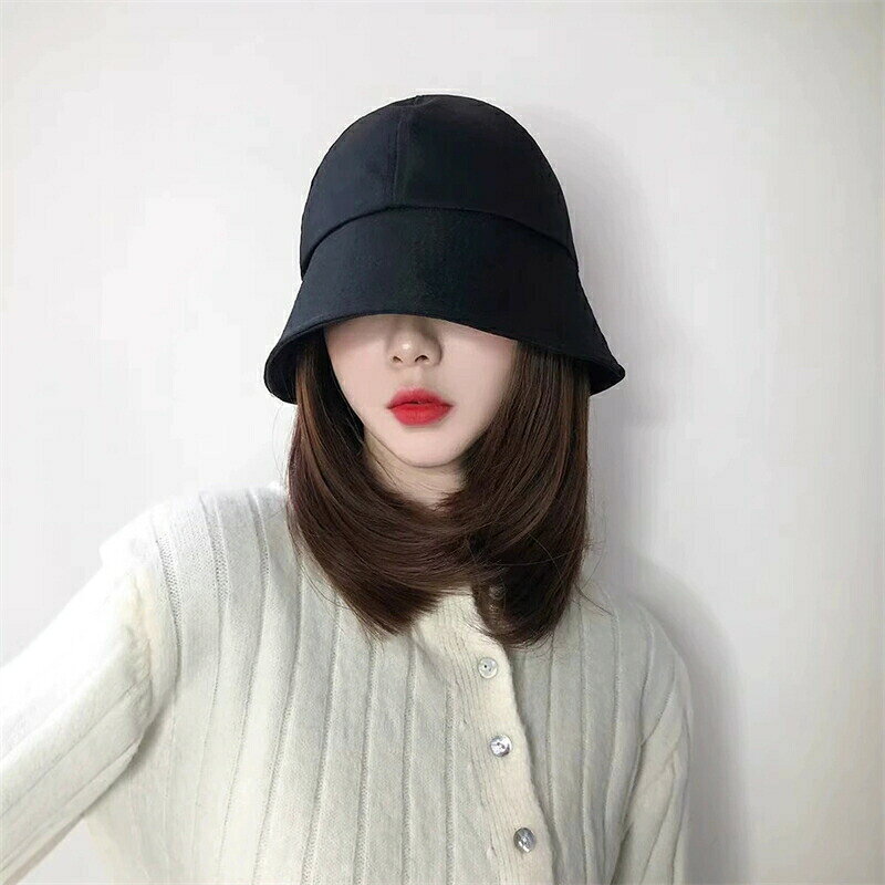 【楽天スーパーセール】小顔効果 お洒落 可愛い 一体型 帽子付きウィッグ バケットハット 髪付き帽子 つけ毛 ミディアム 旅行用 ストレート