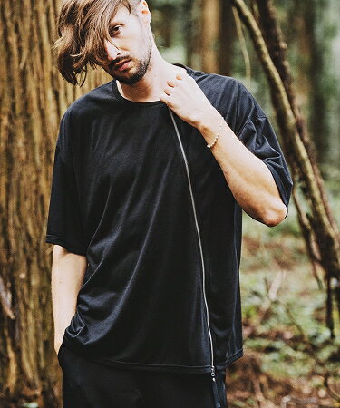 【NO ID.(ノーアイディー)】フロントZIP BIG-T Tシャツ(452006-411T)のサムネイル
